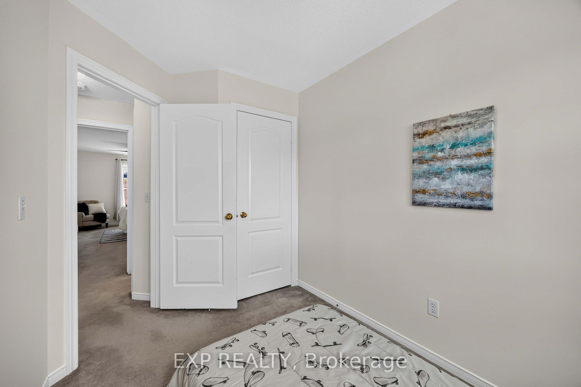 Photo 35 of 5 Garden Park Lane, Brampton, Downtown Brampton — HOMEH