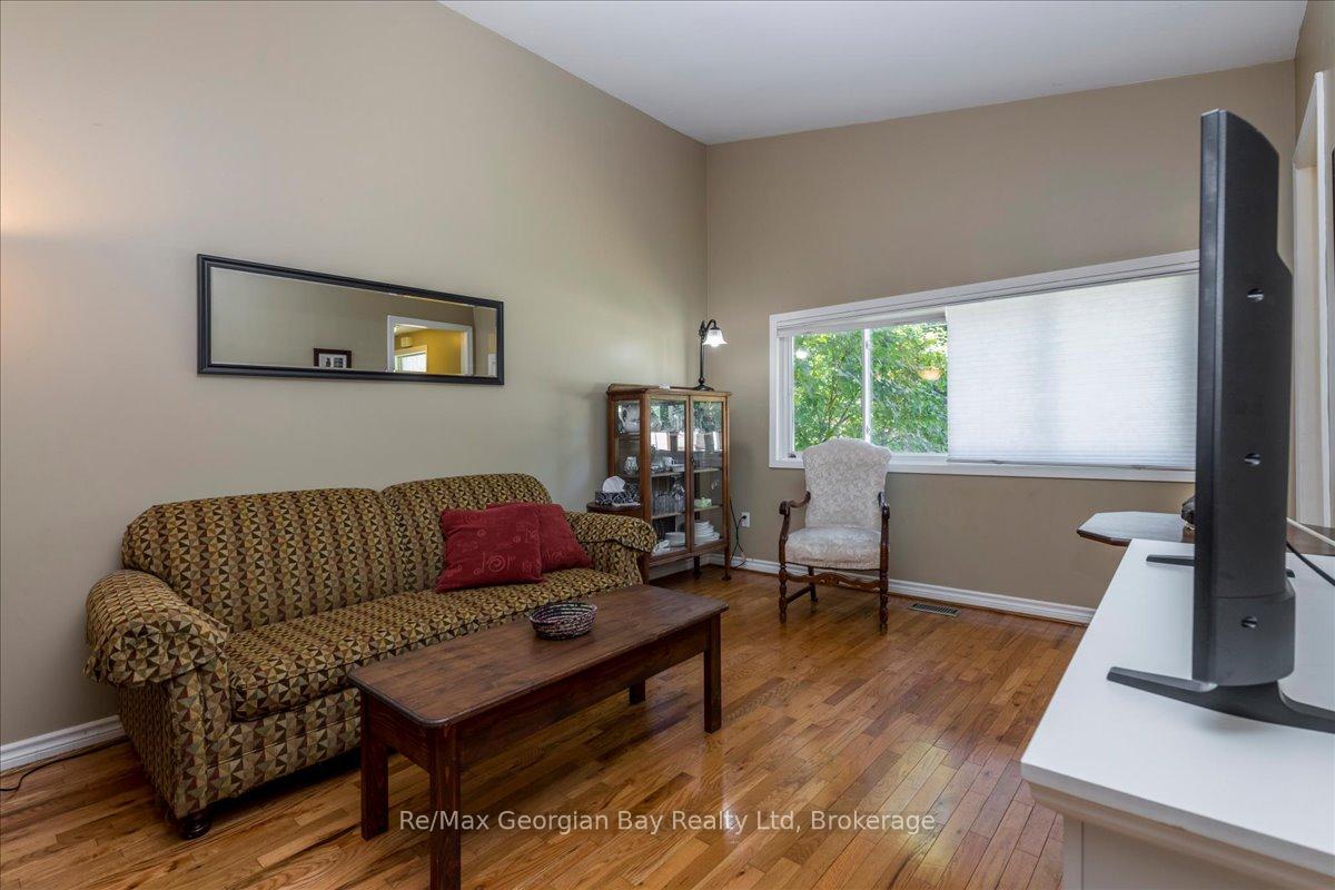 Photo 5 of 1339 Everton Road, Midland — HOMEH