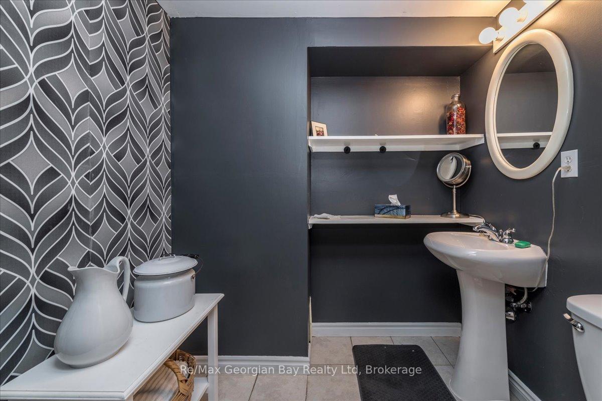 Photo 20 of 1339 Everton Road, Midland — HOMEH