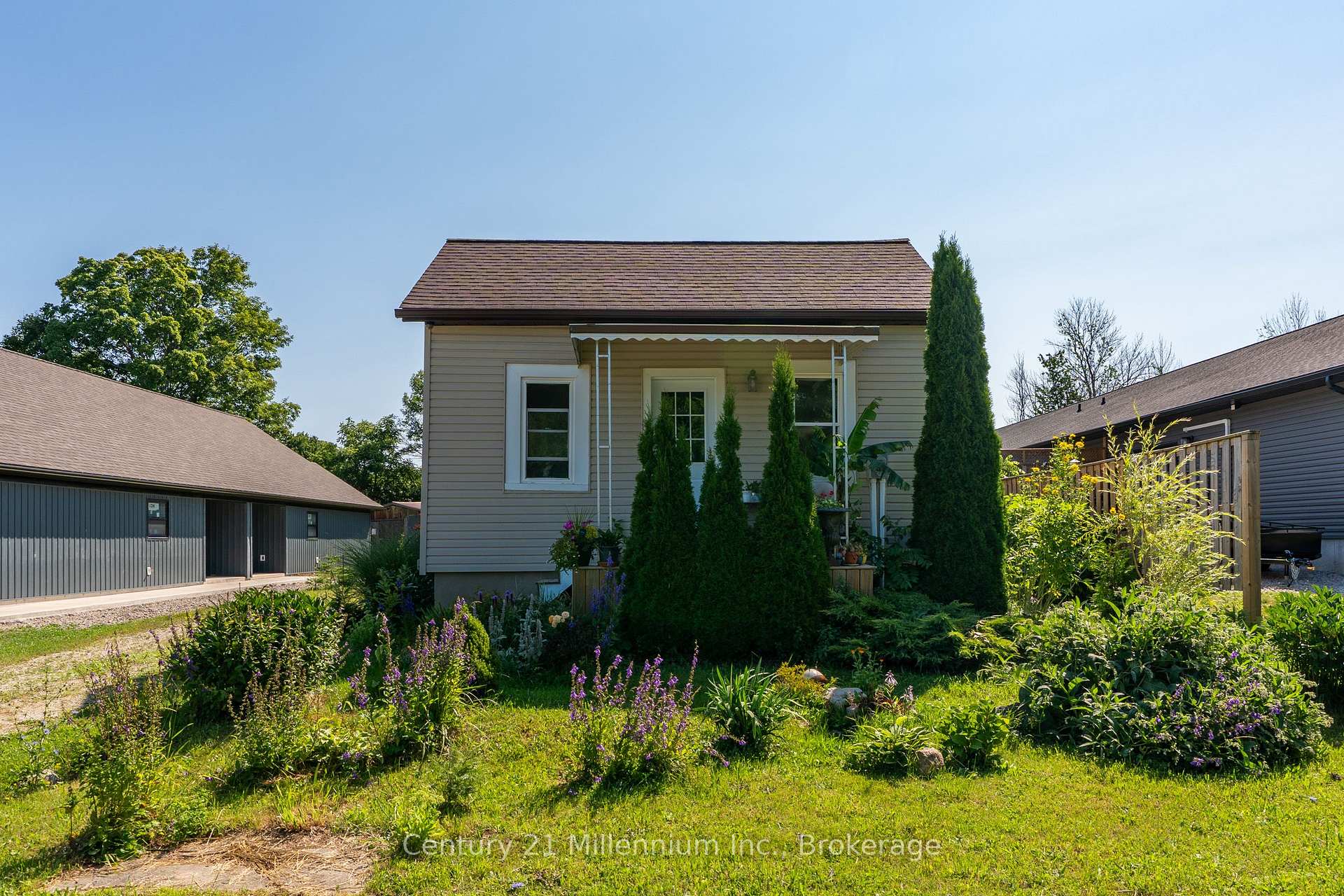 Photo 3 of 661 Watson Street, South Bruce Peninsula — HOMEH