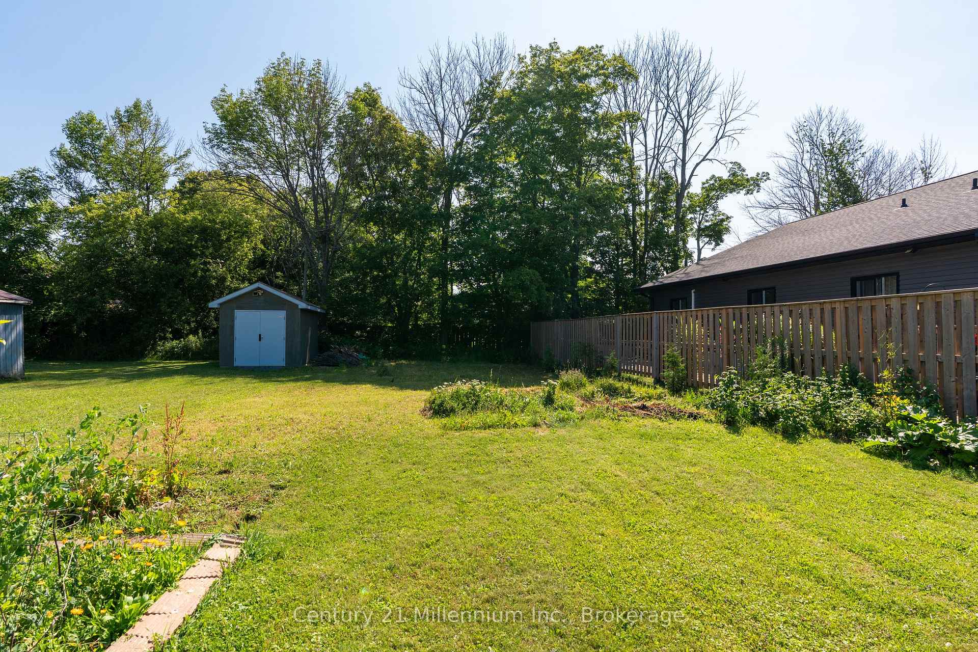 Photo 6 of 661 Watson Street, South Bruce Peninsula — HOMEH
