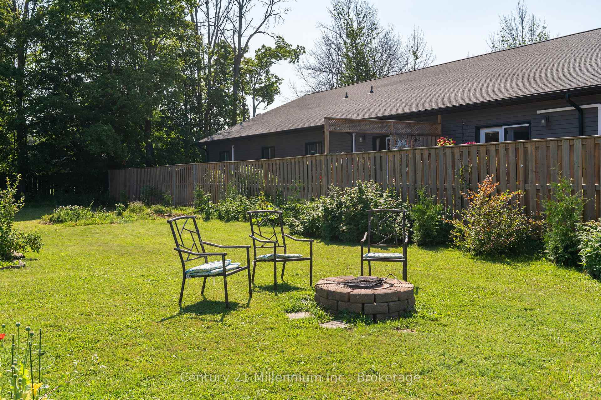 Photo 8 of 661 Watson Street, South Bruce Peninsula — HOMEH