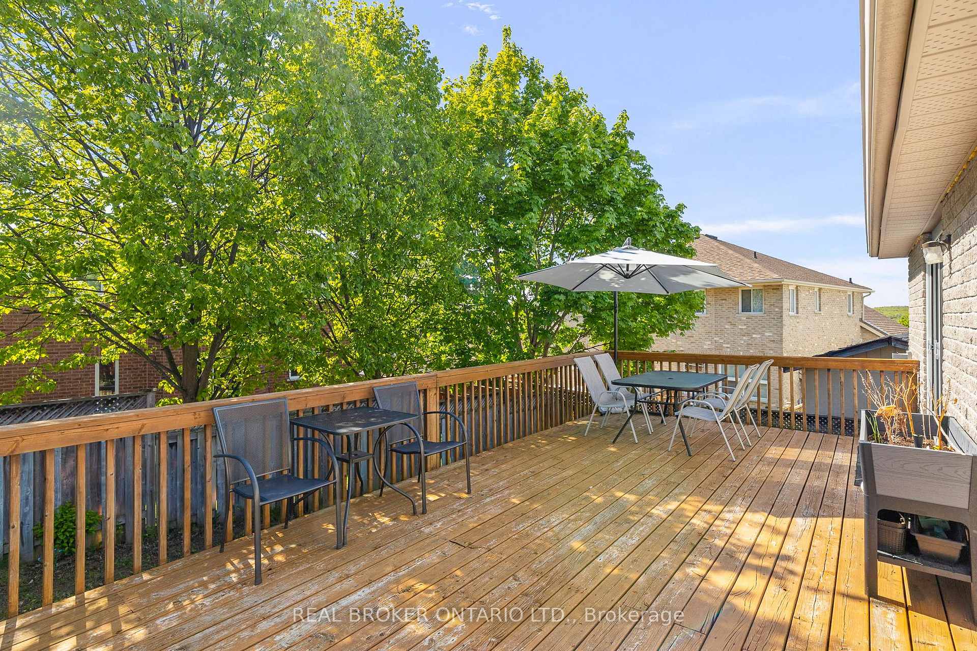 Photo 24 of 31 Bell Street, Barrie, Ardagh — HOMEH
