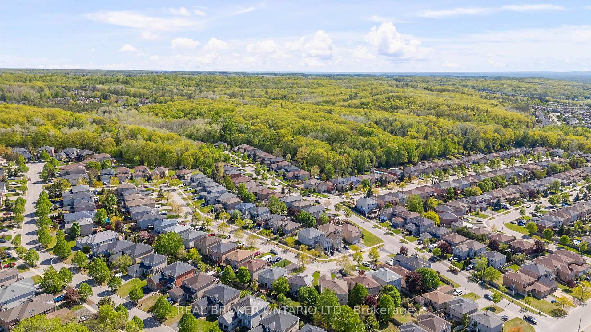 Photo 27 of 31 Bell Street, Barrie, Ardagh — HOMEH