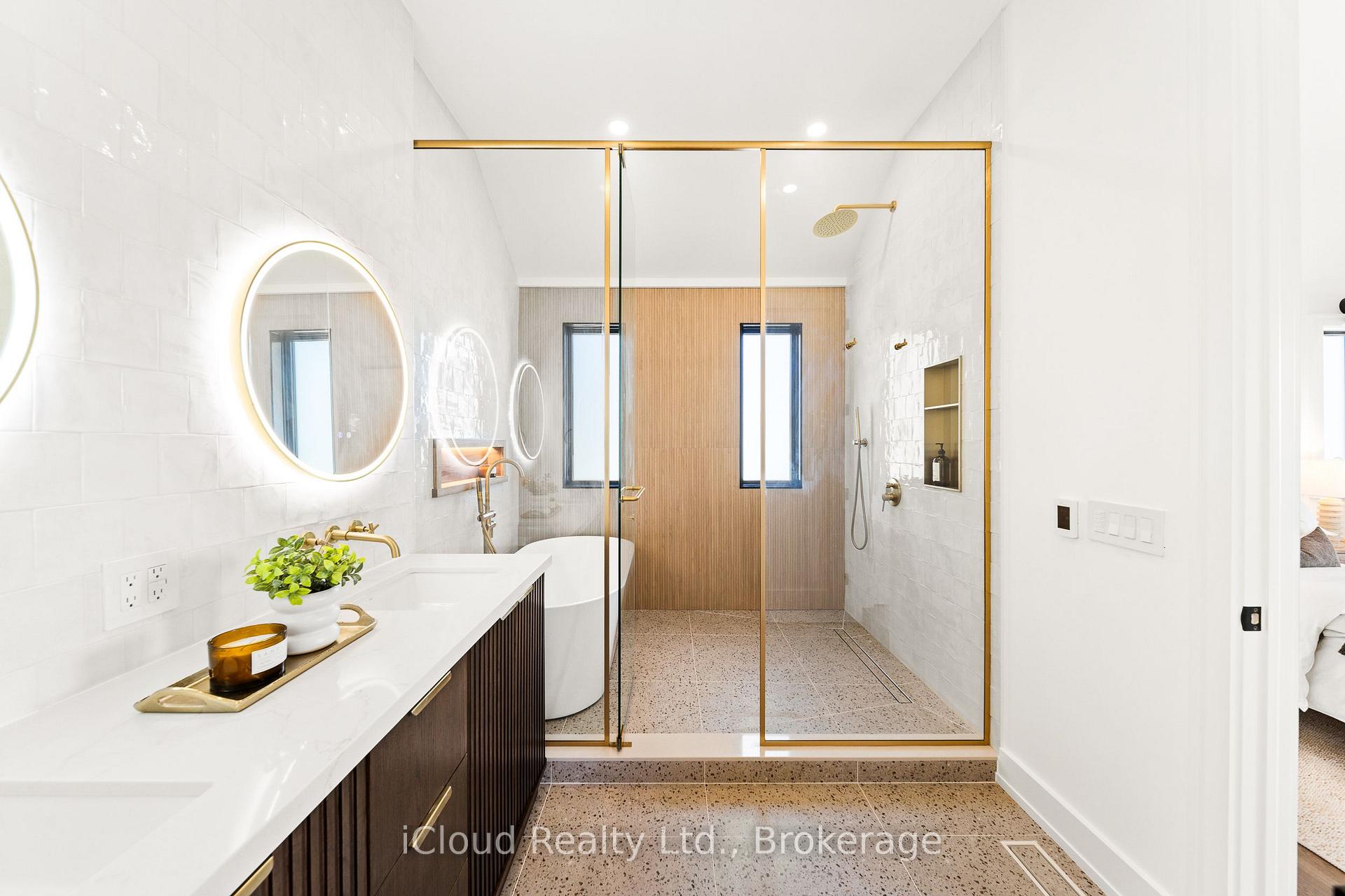 Photo 27 of 1140 Ogden Avenue, Mississauga, Lakeview — HOMEH