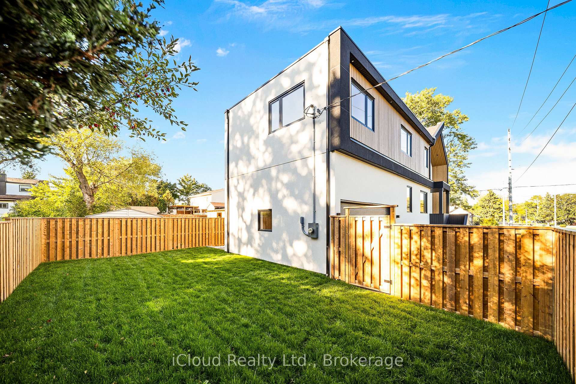 Photo 43 of 1140 Ogden Avenue, Mississauga, Lakeview — HOMEH