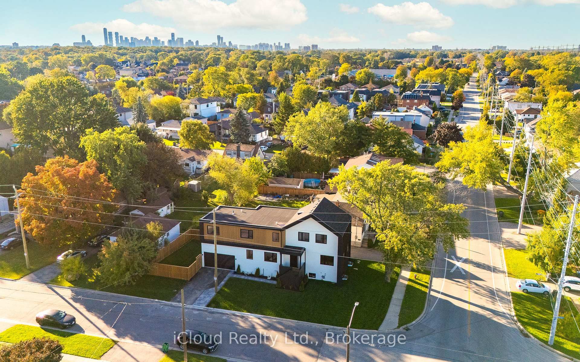 Photo 45 of 1140 Ogden Avenue, Mississauga, Lakeview — HOMEH