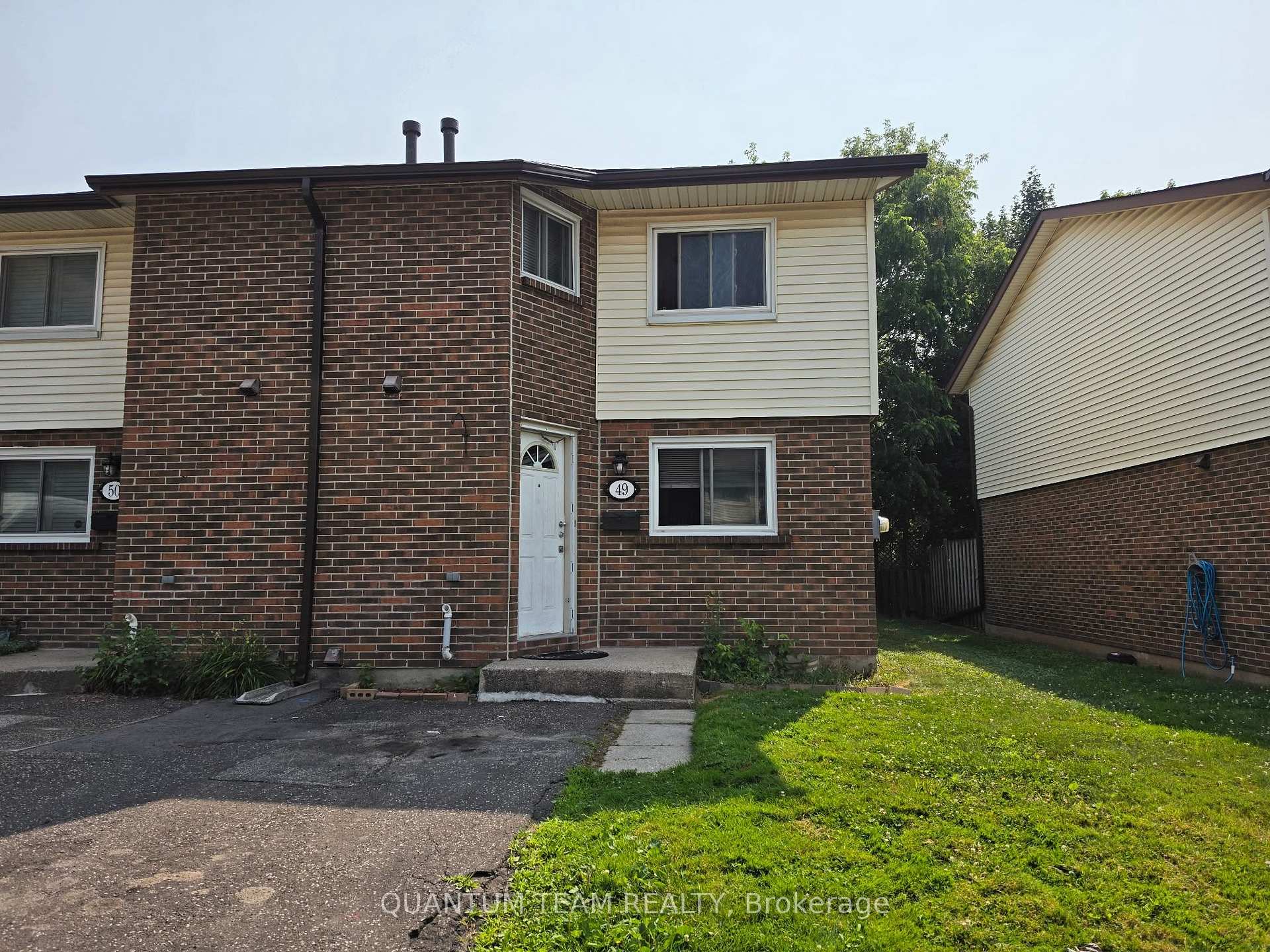 Photo of Unit 49, 5982 Dunn Street