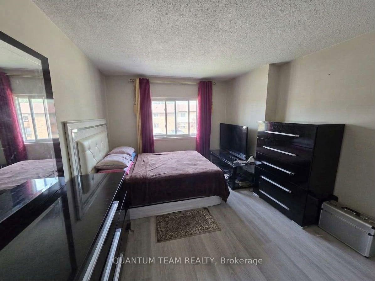 Photo 11 of Unit 49, 5982 Dunn Street, Niagara Falls, Arad/Fallsview — HOMEH