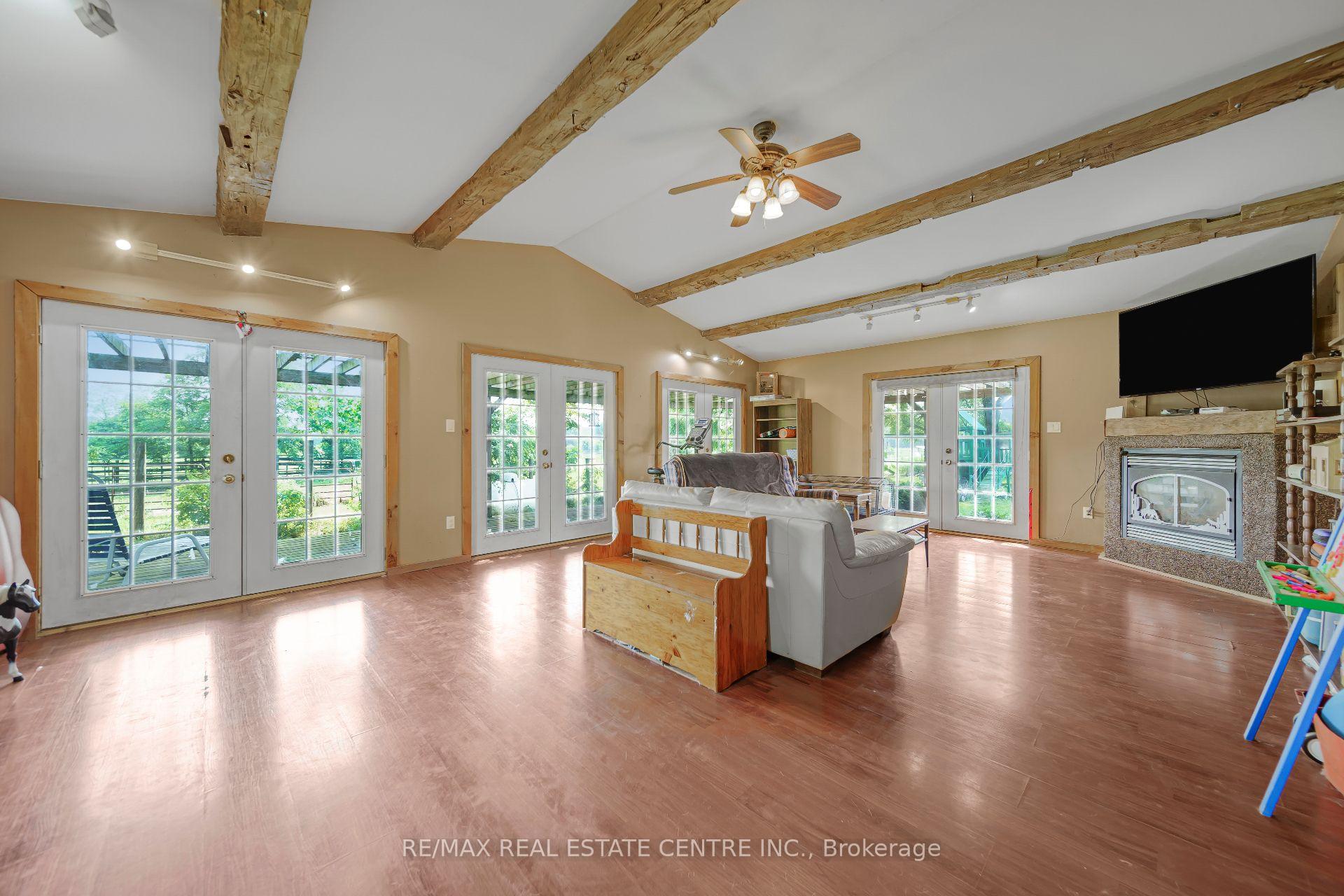 Photo 5 of 1374 5th Concession Road W, Hamilton, Rural Flamborough — HOMEH