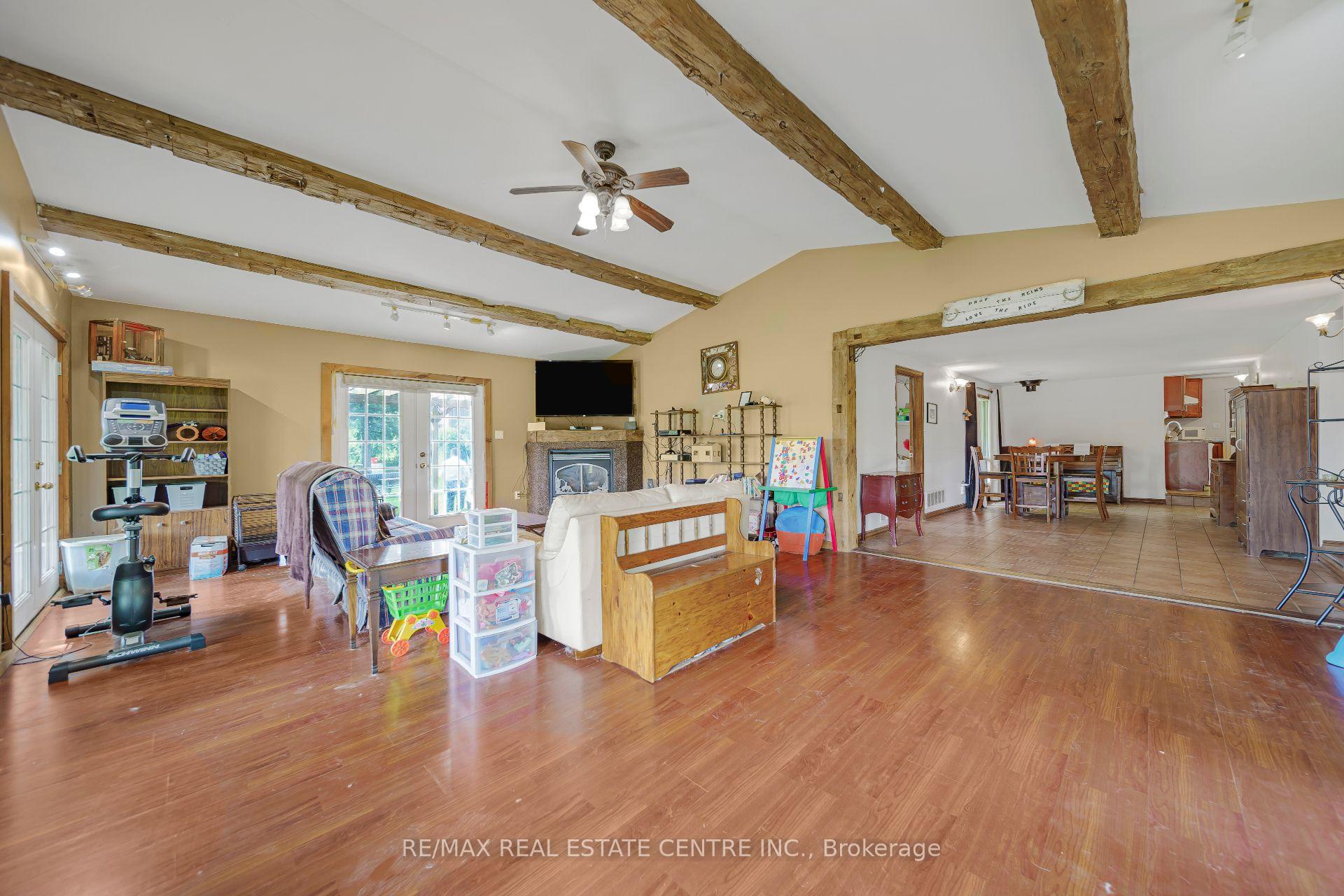 Photo 9 of 1374 5th Concession Road W, Hamilton, Rural Flamborough — HOMEH