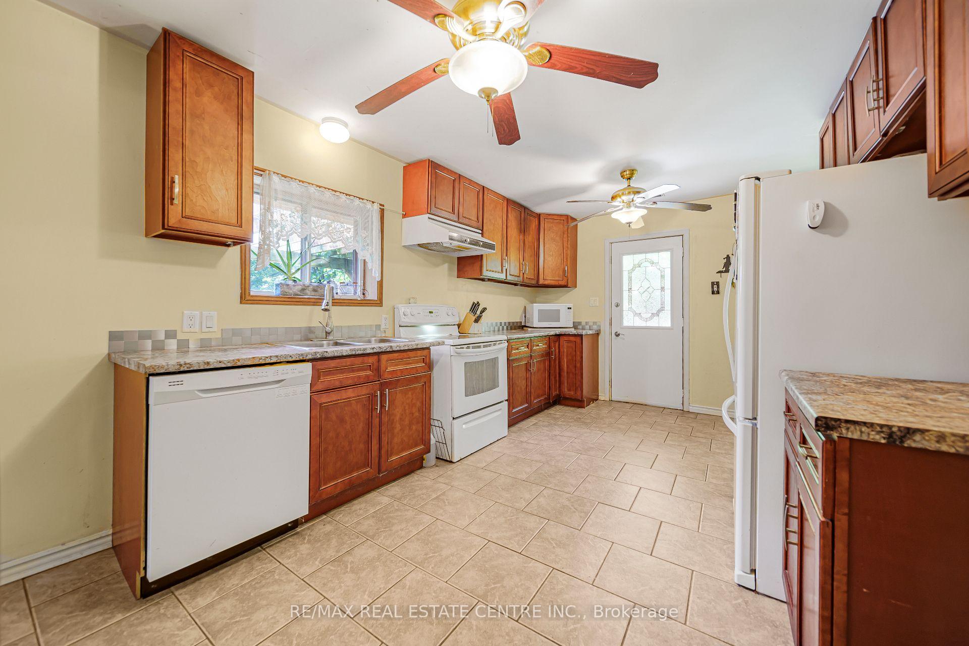 Photo 21 of 1374 5th Concession Road W, Hamilton, Rural Flamborough — HOMEH