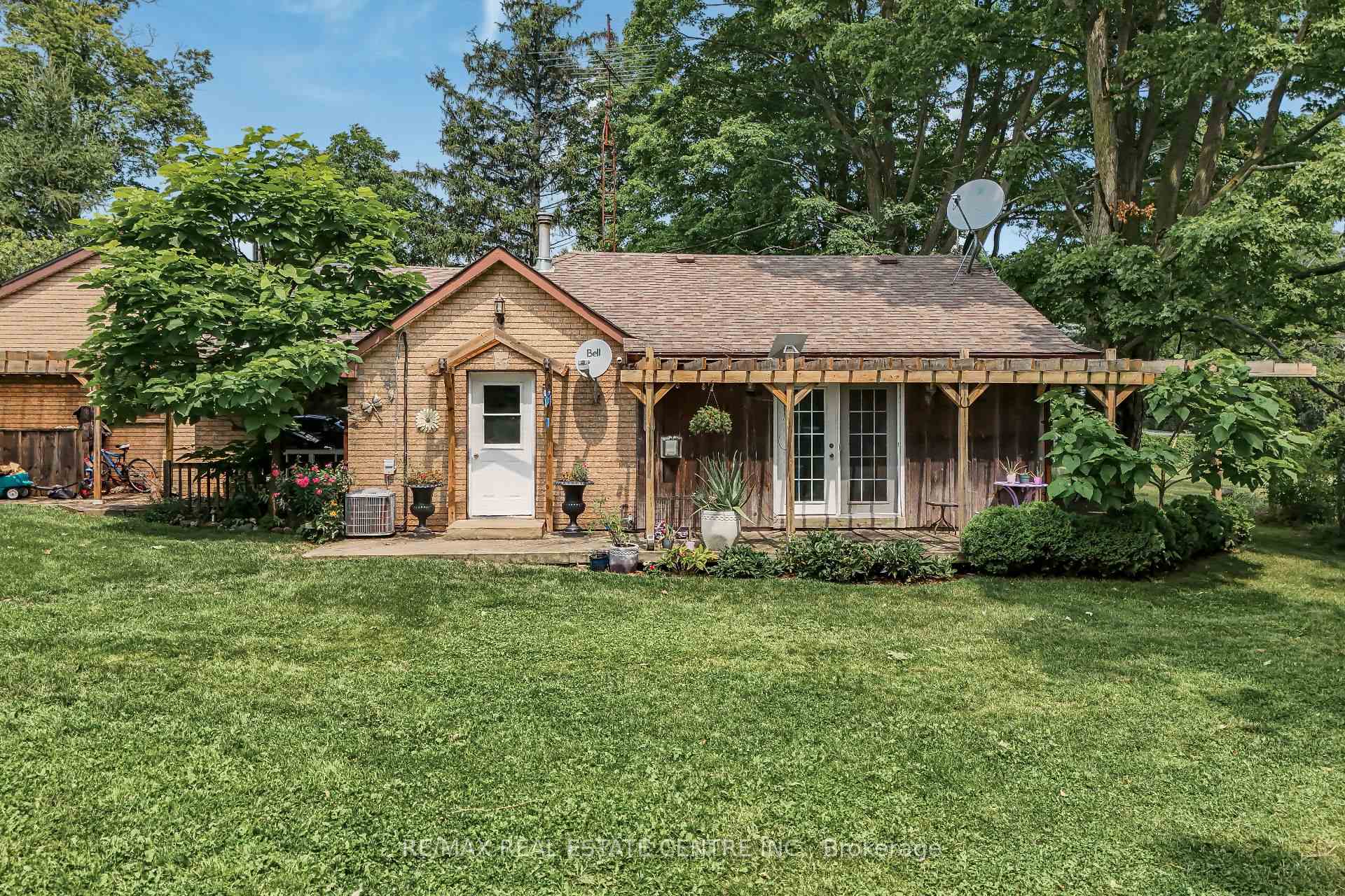 Photo 41 of 1374 5th Concession Road W, Hamilton, Rural Flamborough — HOMEH