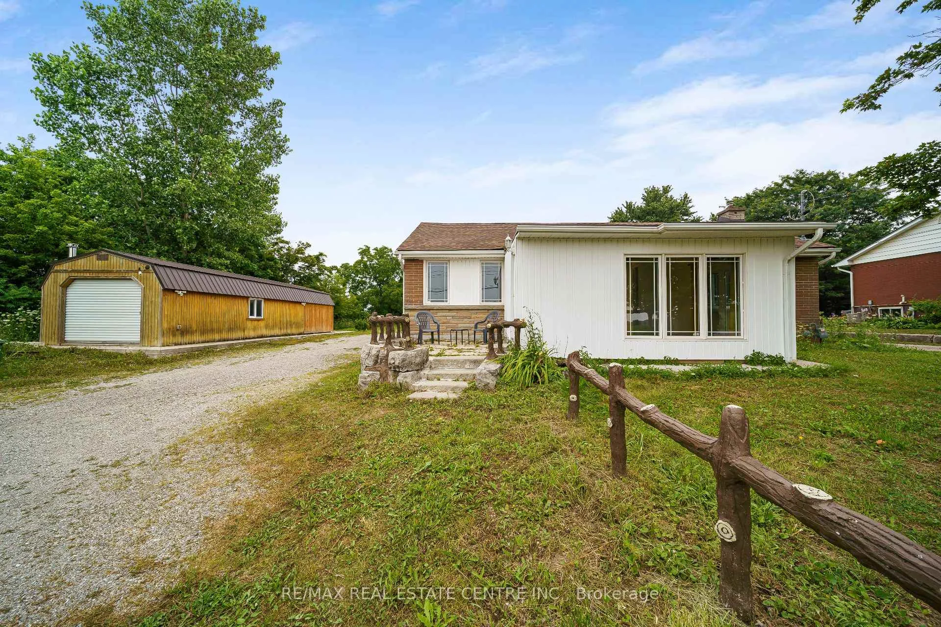 Photo 2 of 1374 5th Concession Road W, Hamilton, Rural Flamborough — HOMEH