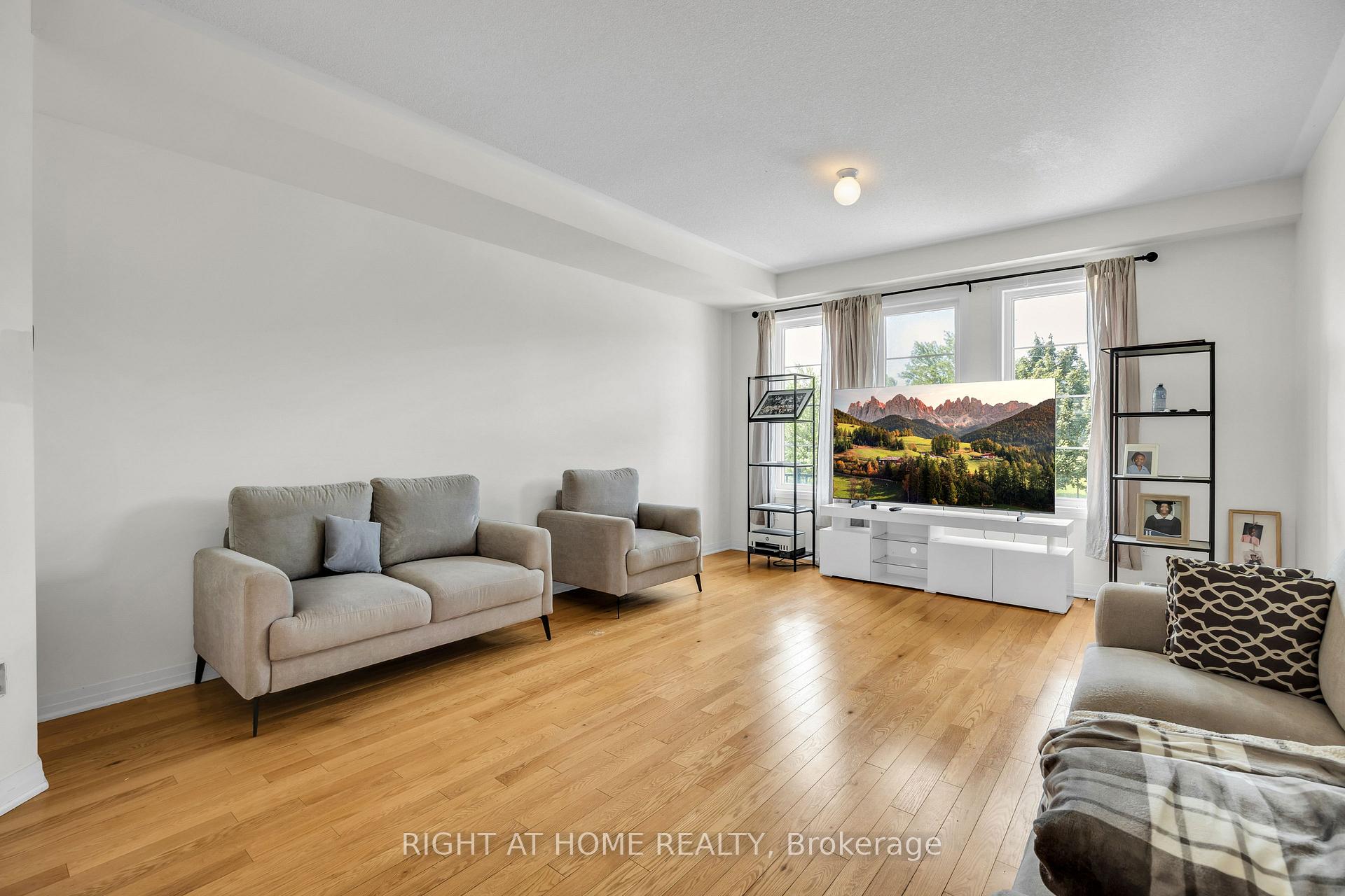Photo 16 of 1451 Green Road, Clarington, Bowmanville — HOMEH