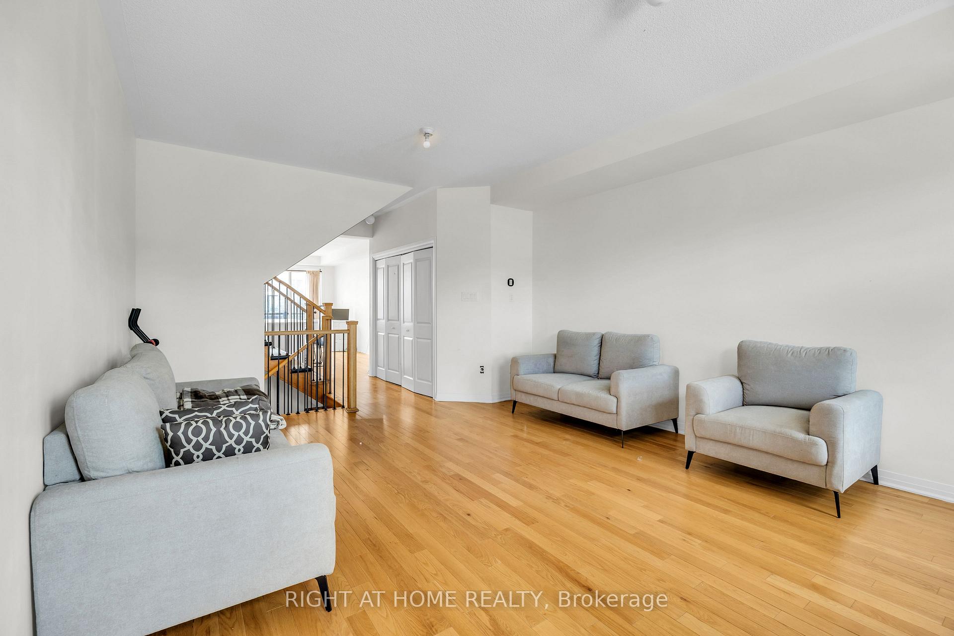 Photo 17 of 1451 Green Road, Clarington, Bowmanville — HOMEH