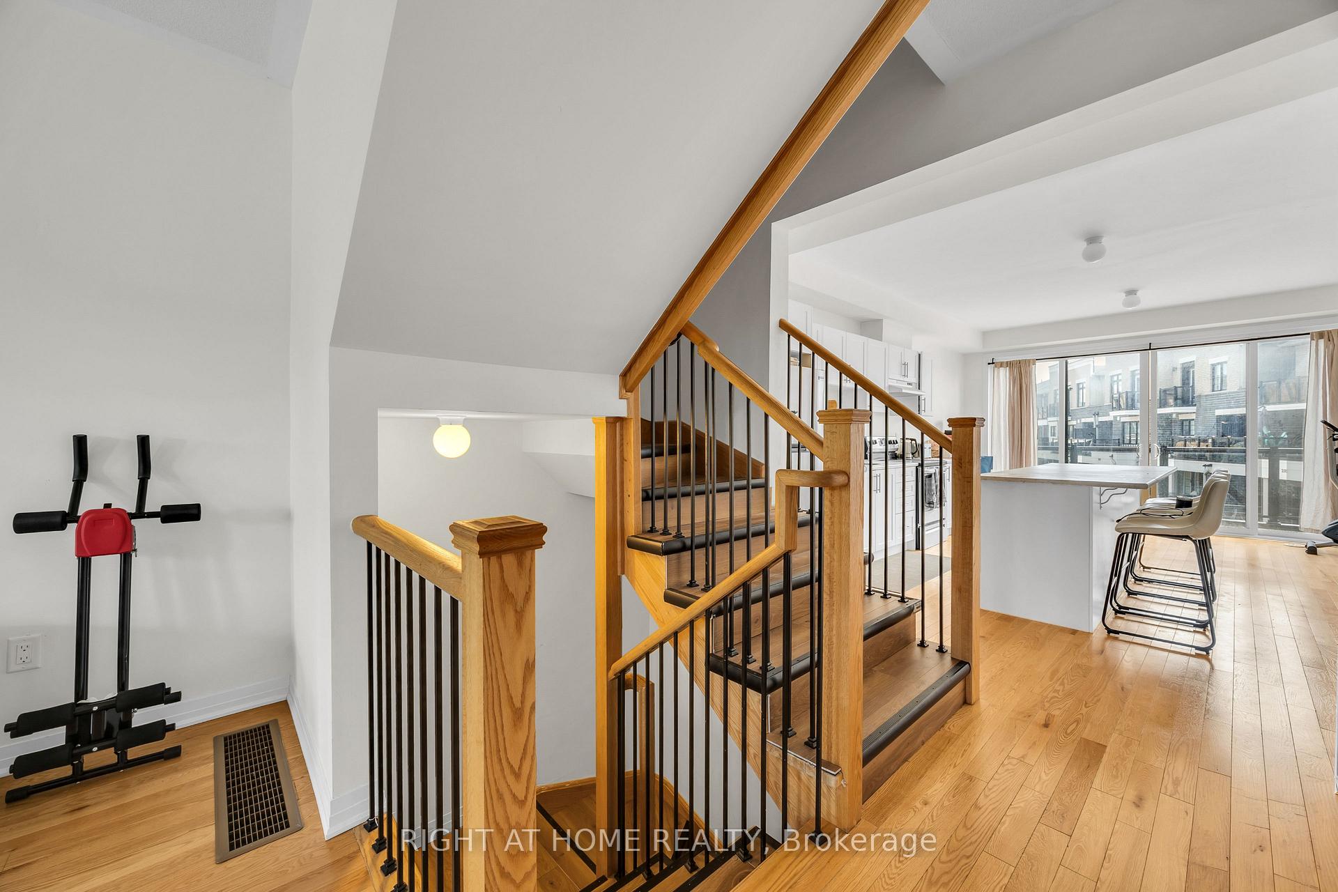 Photo 19 of 1451 Green Road, Clarington, Bowmanville — HOMEH