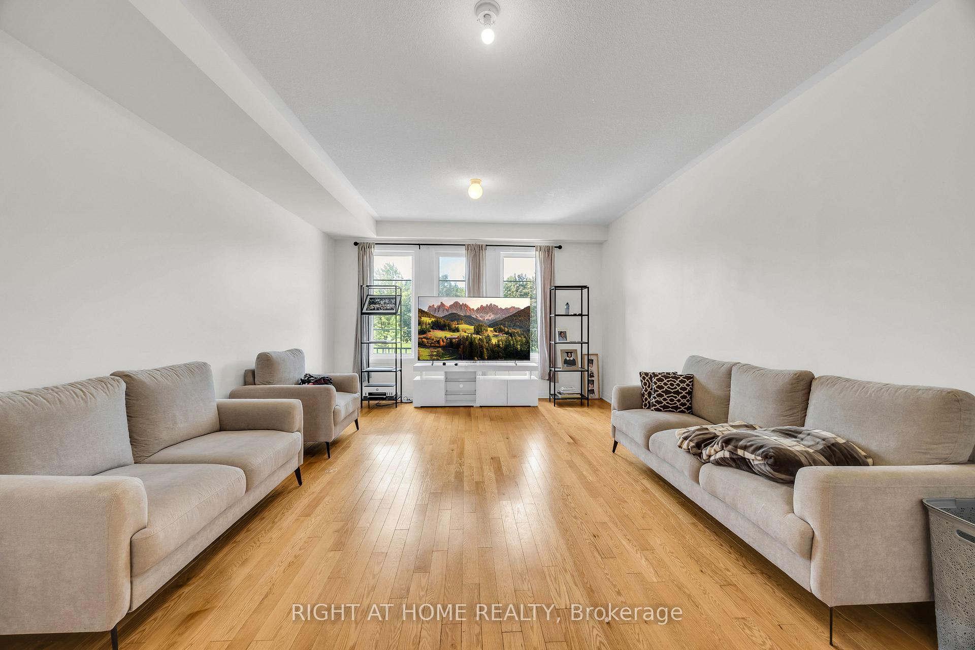 Photo 24 of 1451 Green Road, Clarington, Bowmanville — HOMEH