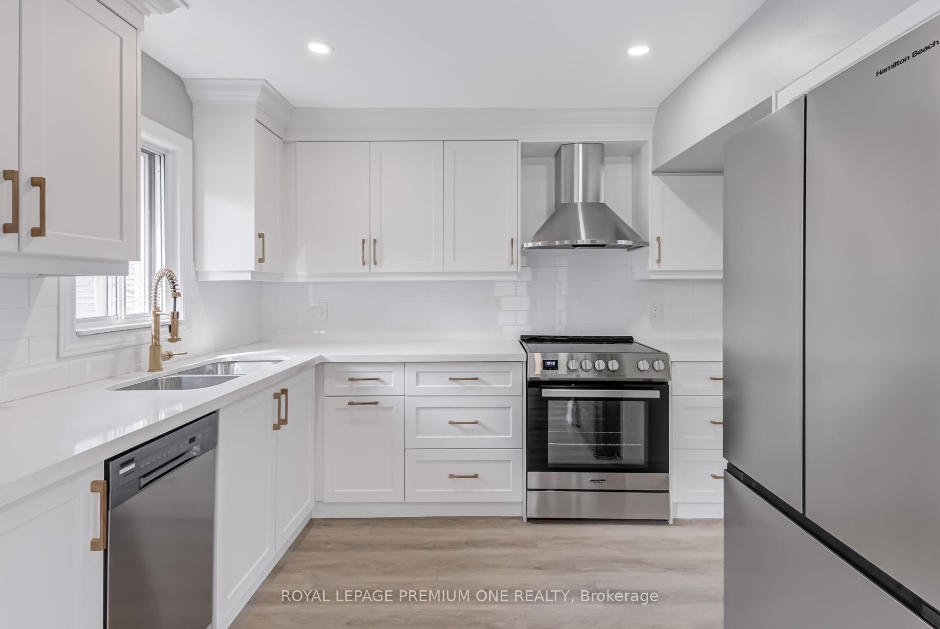 Photo 10 of Unit 2, 79 Twenty Fifth Street, Etobicoke, Long Branch — HOMEH