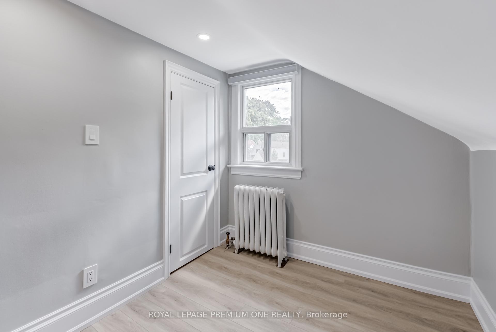 Photo 23 of Unit 2, 79 Twenty Fifth Street, Etobicoke, Long Branch — HOMEH