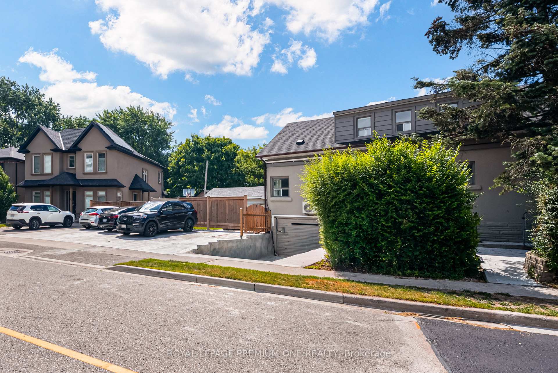Photo 1 of Unit 2, 79 Twenty Fifth Street, Etobicoke, Long Branch — HOMEH
