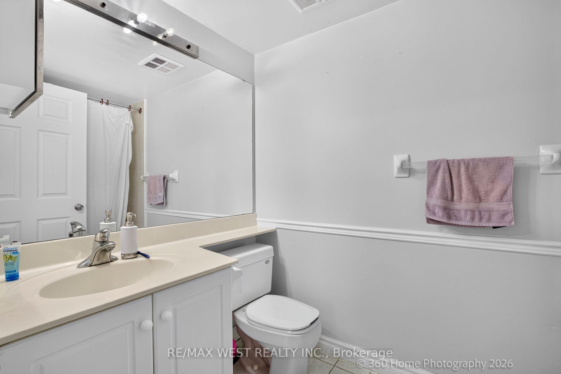 Photo 16 of Unit 706, 7 Lorraine Drive, North York, Willowdale West — HOMEH