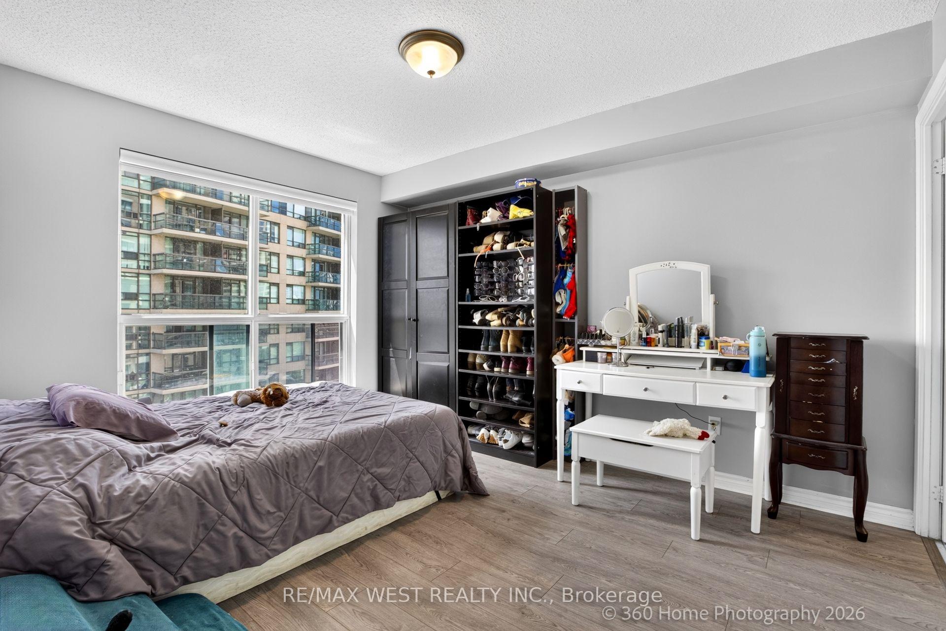 Photo 17 of Unit 706, 7 Lorraine Drive, North York, Willowdale West — HOMEH