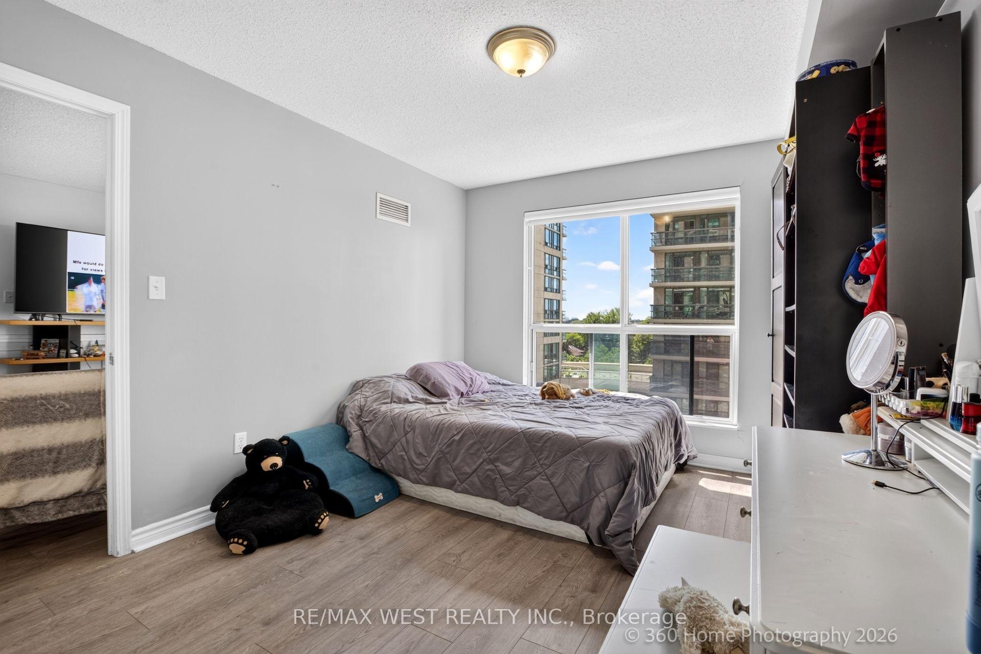 Photo 18 of Unit 706, 7 Lorraine Drive, North York, Willowdale West — HOMEH