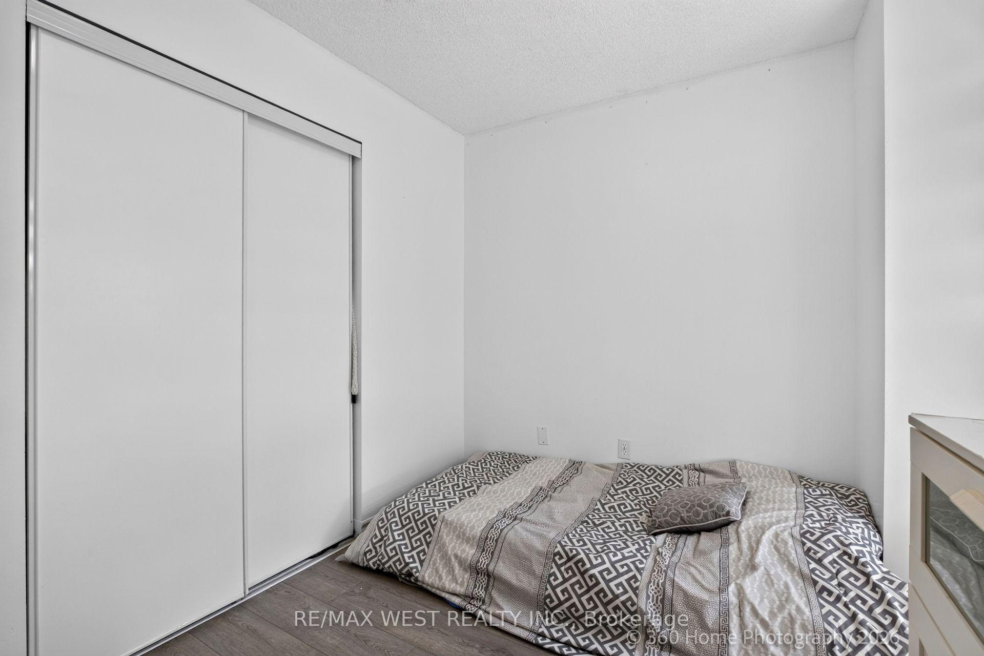 Photo 22 of Unit 706, 7 Lorraine Drive, North York, Willowdale West — HOMEH