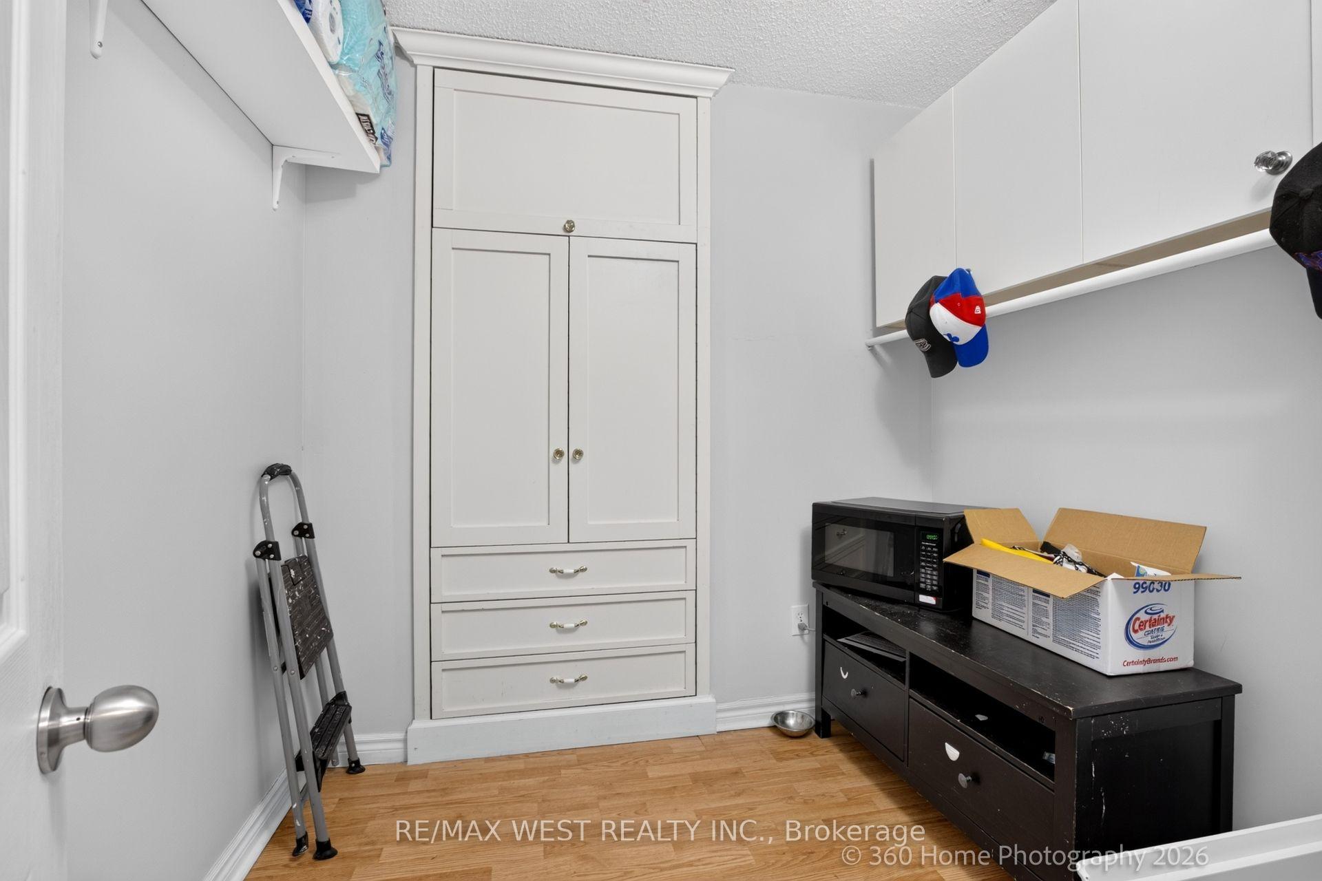 Photo 23 of Unit 706, 7 Lorraine Drive, North York, Willowdale West — HOMEH