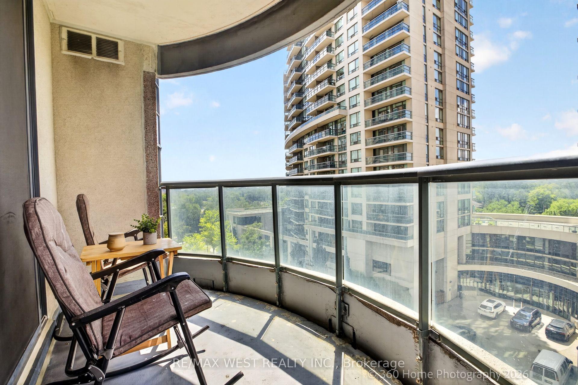 Photo 25 of Unit 706, 7 Lorraine Drive, North York, Willowdale West — HOMEH