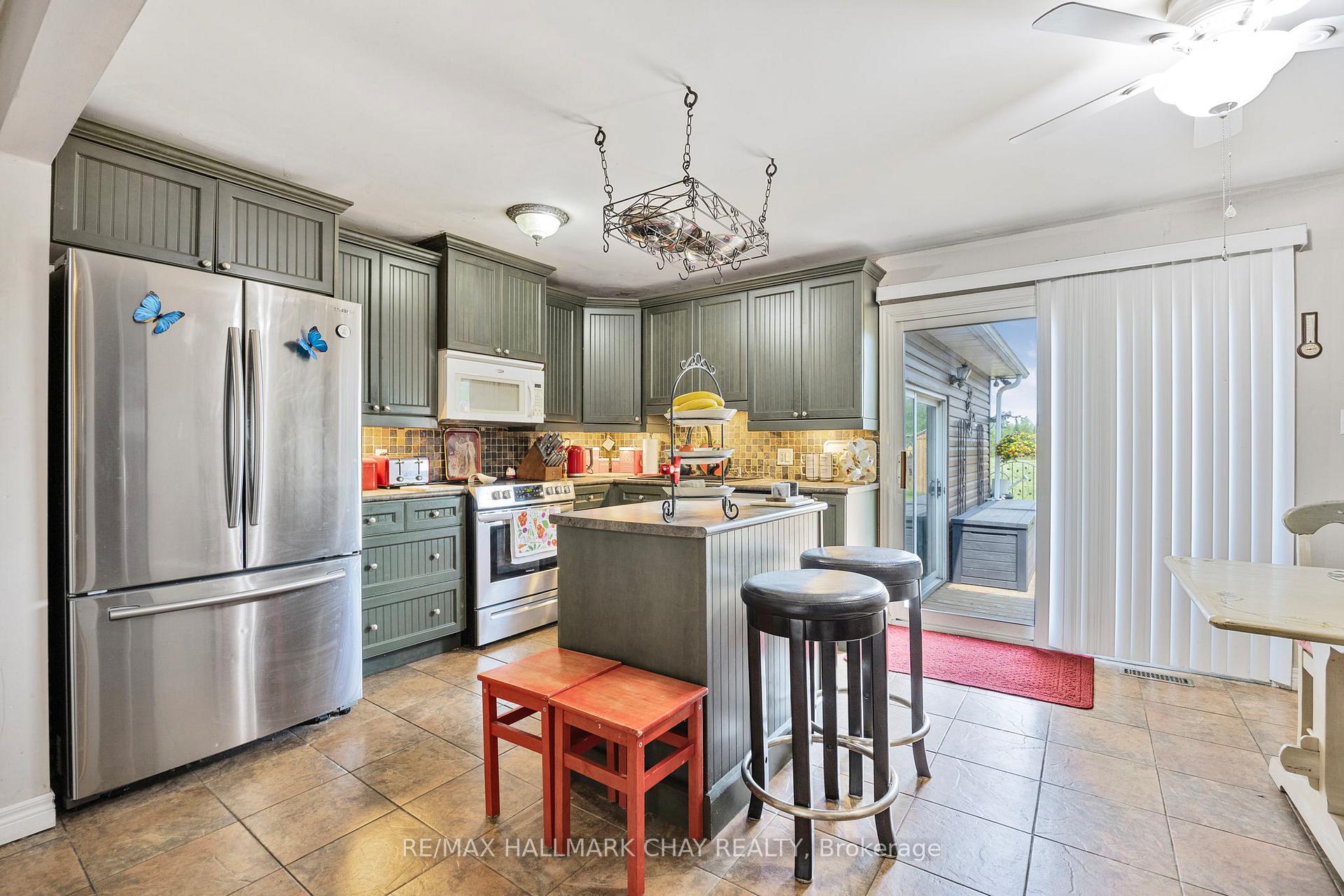 Photo 20 of 9205 McKinnon Road, Essa, Angus — HOMEH