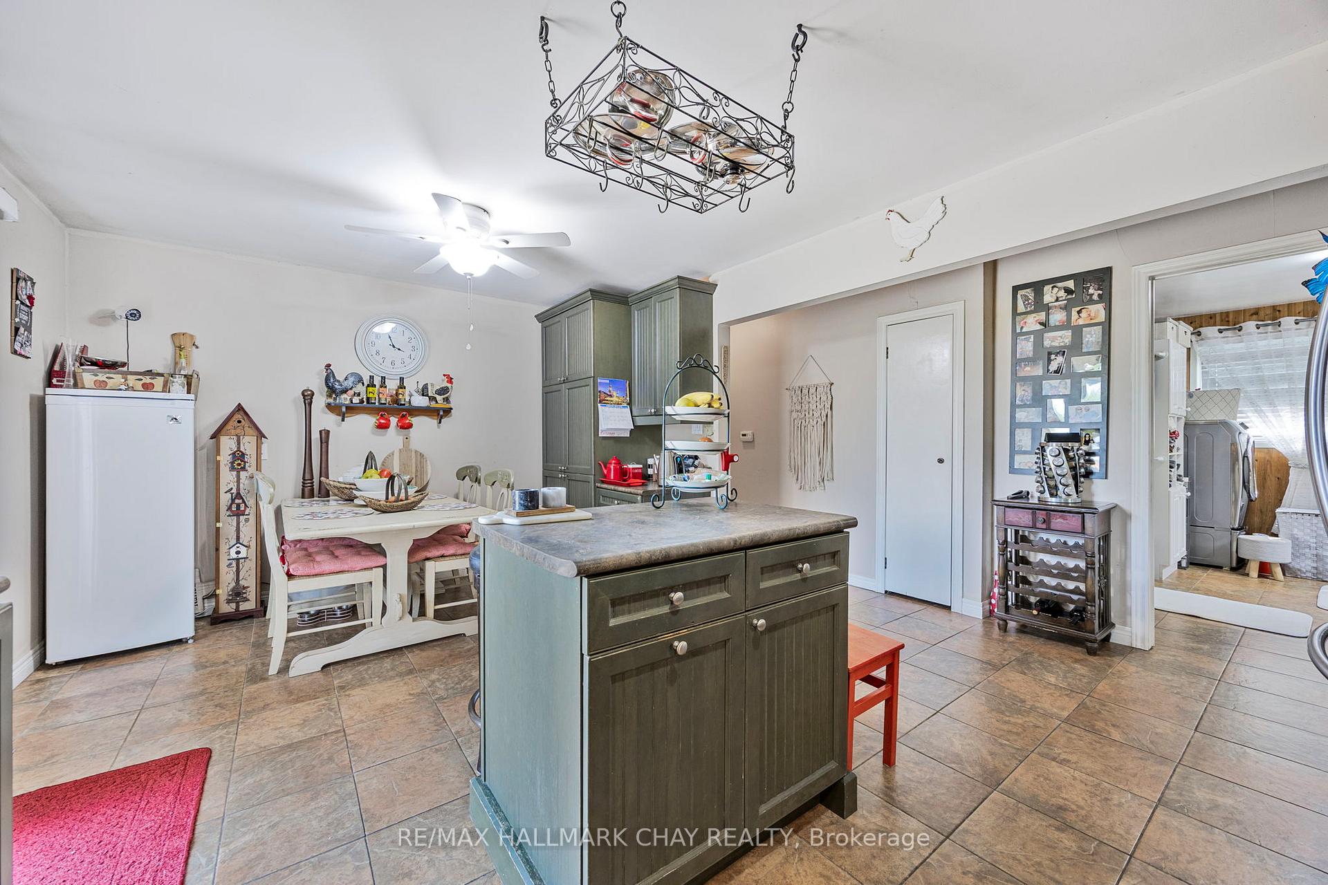 Photo 21 of 9205 McKinnon Road, Essa, Angus — HOMEH