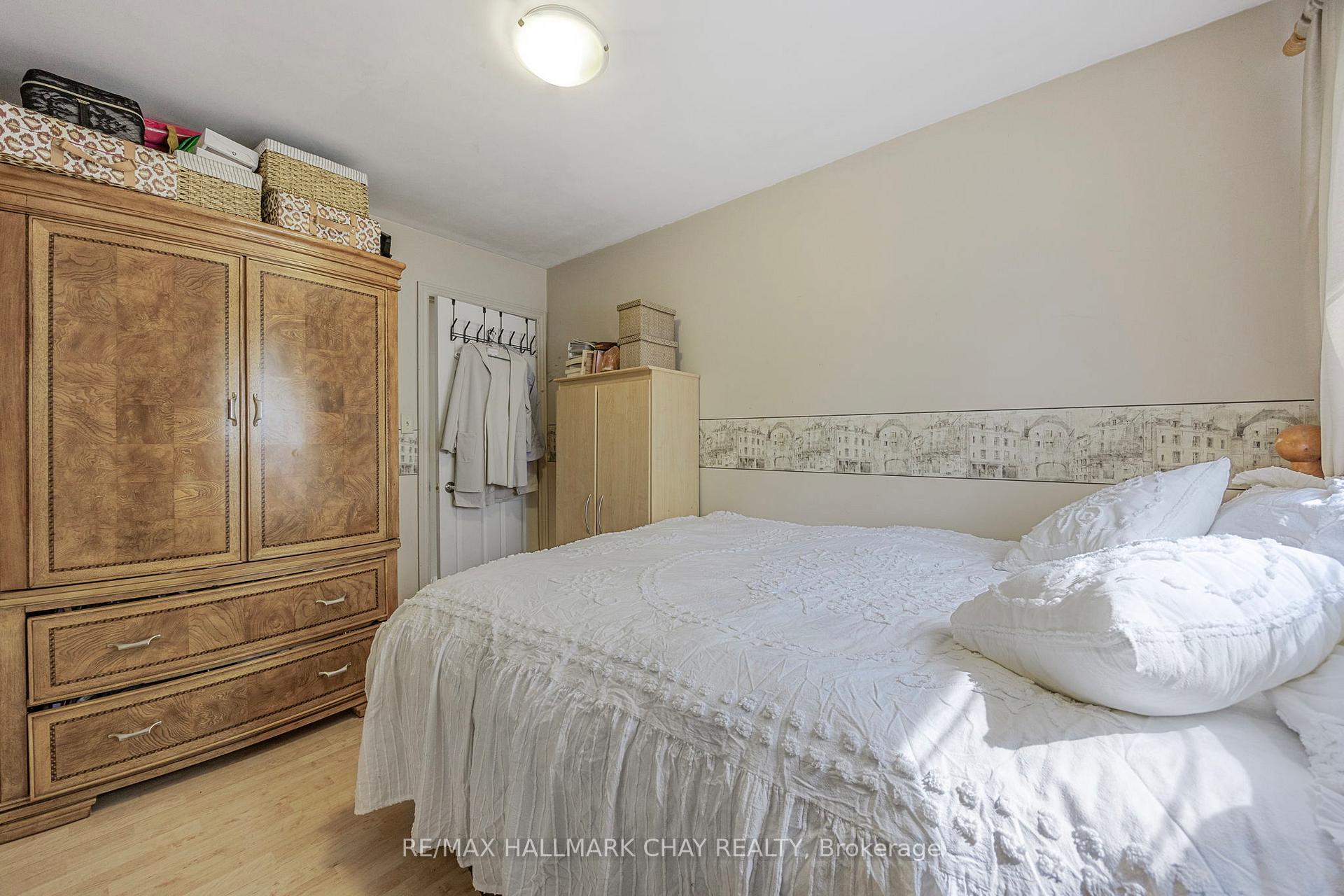 Photo 25 of 9205 McKinnon Road, Essa, Angus — HOMEH