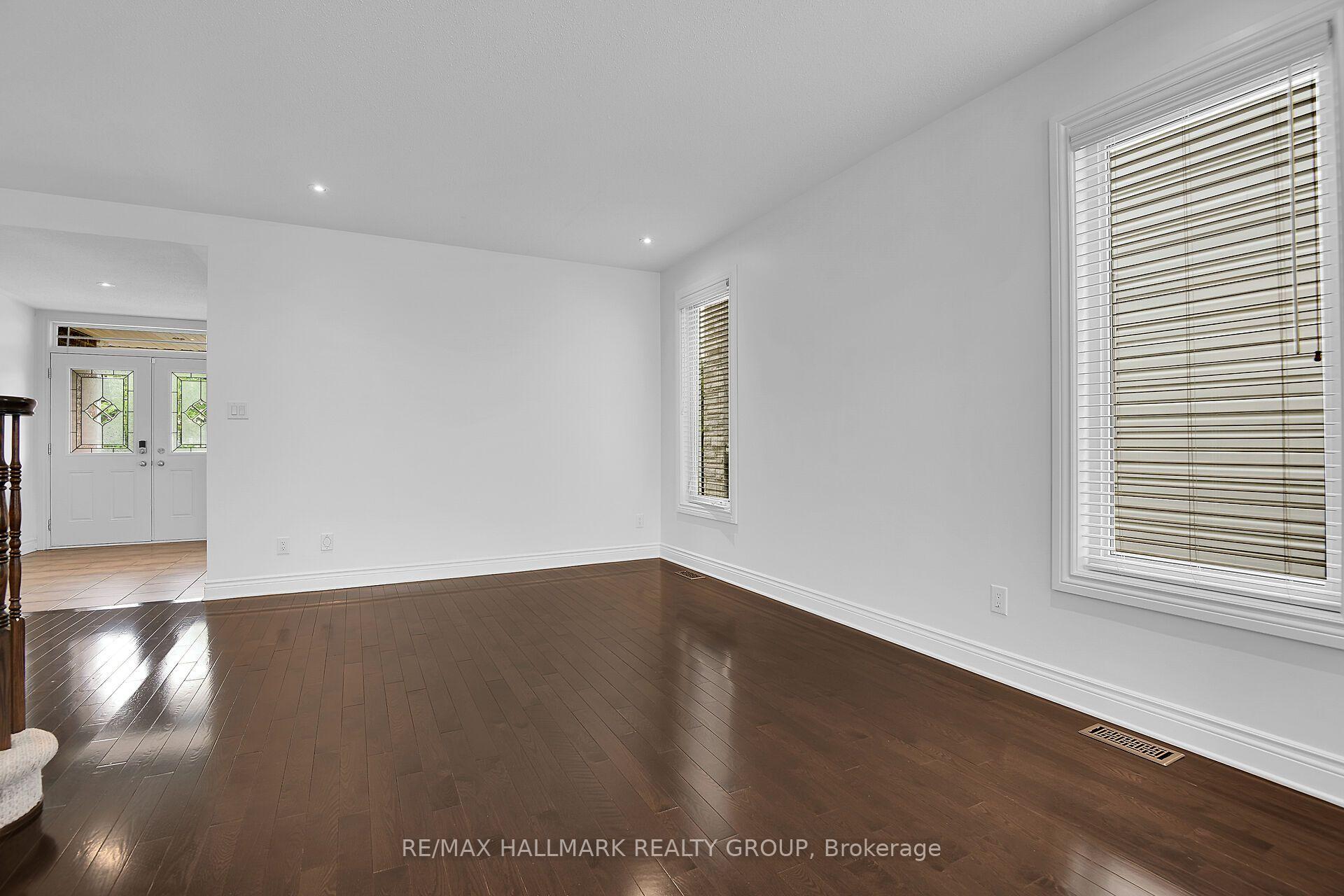Photo 10 of 155 Whernside Terrace, Ottawa, Kanata - Morgan's Grant/South March — HOMEH