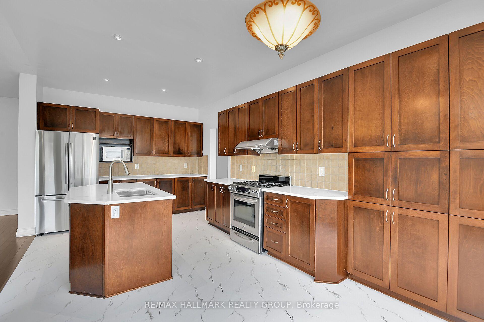 Photo 16 of 155 Whernside Terrace, Ottawa, Kanata - Morgan's Grant/South March — HOMEH