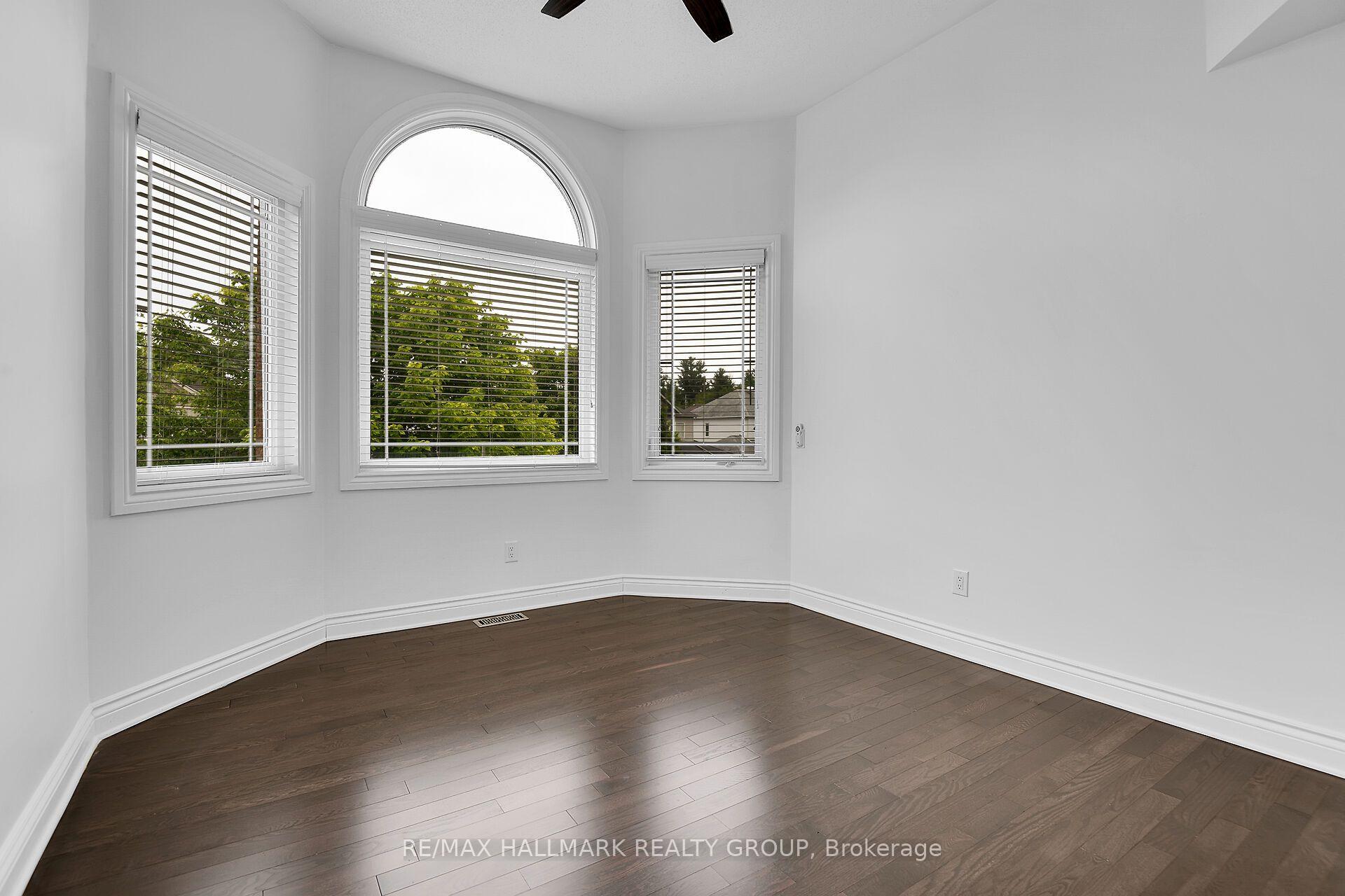 Photo 33 of 155 Whernside Terrace, Ottawa, Kanata - Morgan's Grant/South March — HOMEH