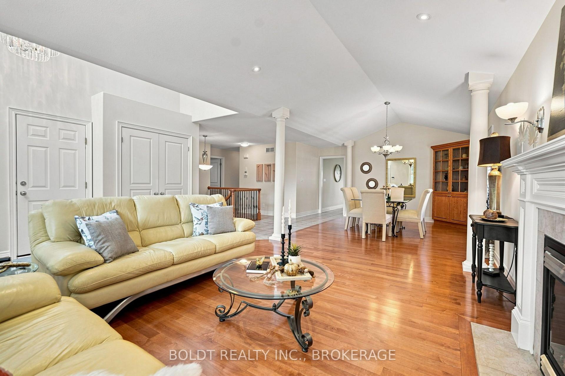 Photo 14 of 9 Nicholas Drive, St. Catharines, Rykert/Vansickle — HOMEH