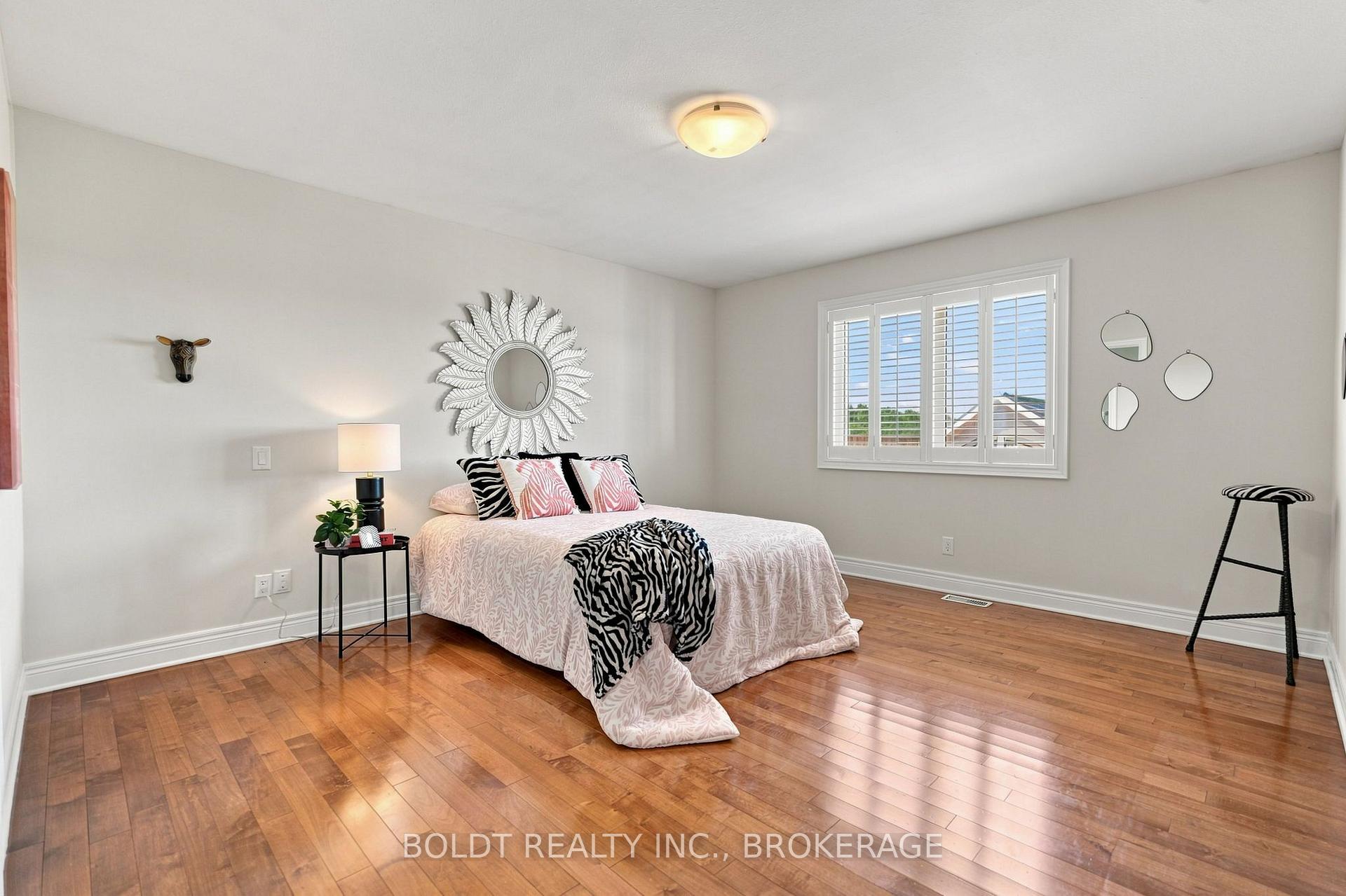 Photo 30 of 9 Nicholas Drive, St. Catharines, Rykert/Vansickle — HOMEH