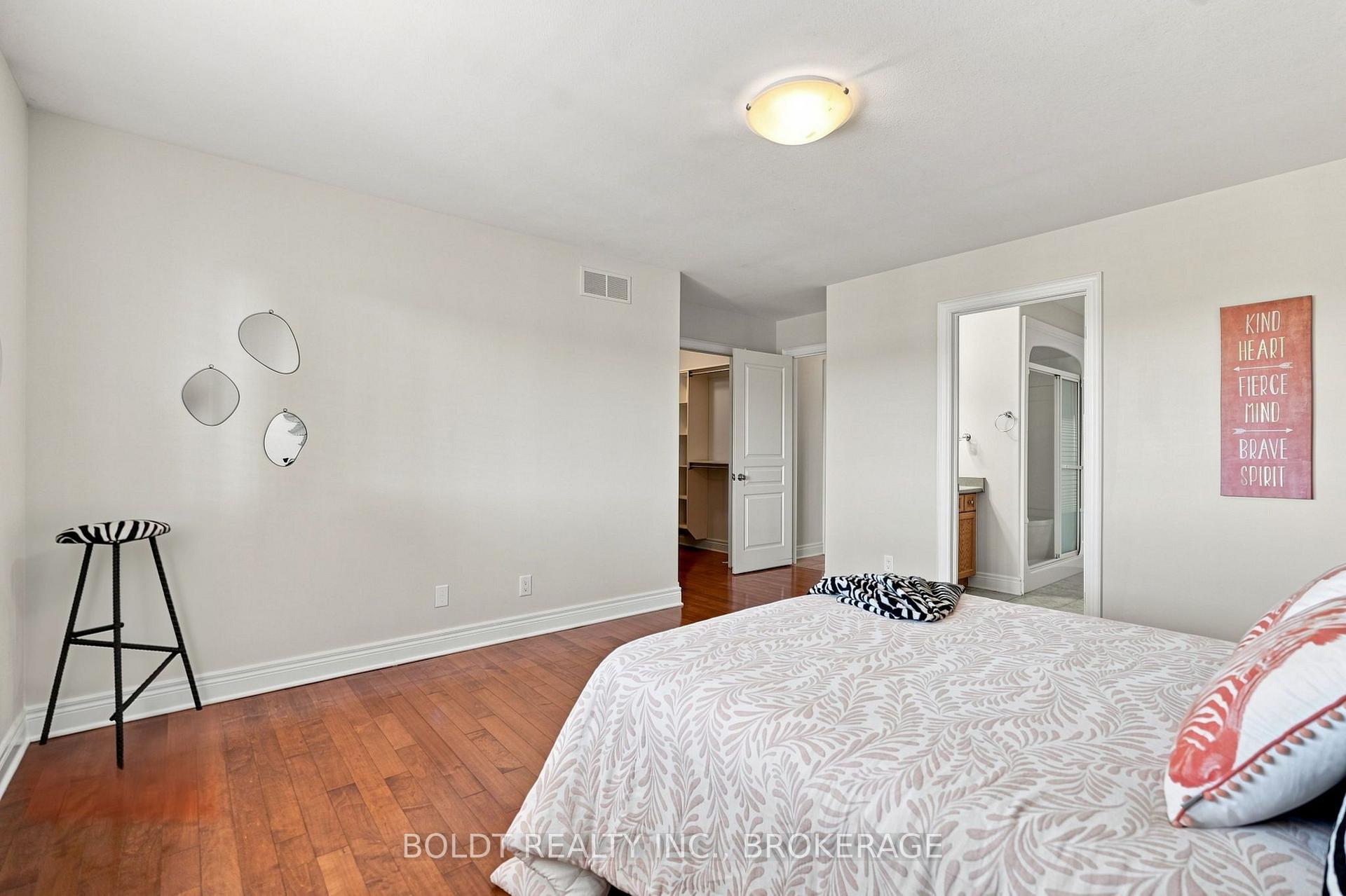 Photo 31 of 9 Nicholas Drive, St. Catharines, Rykert/Vansickle — HOMEH