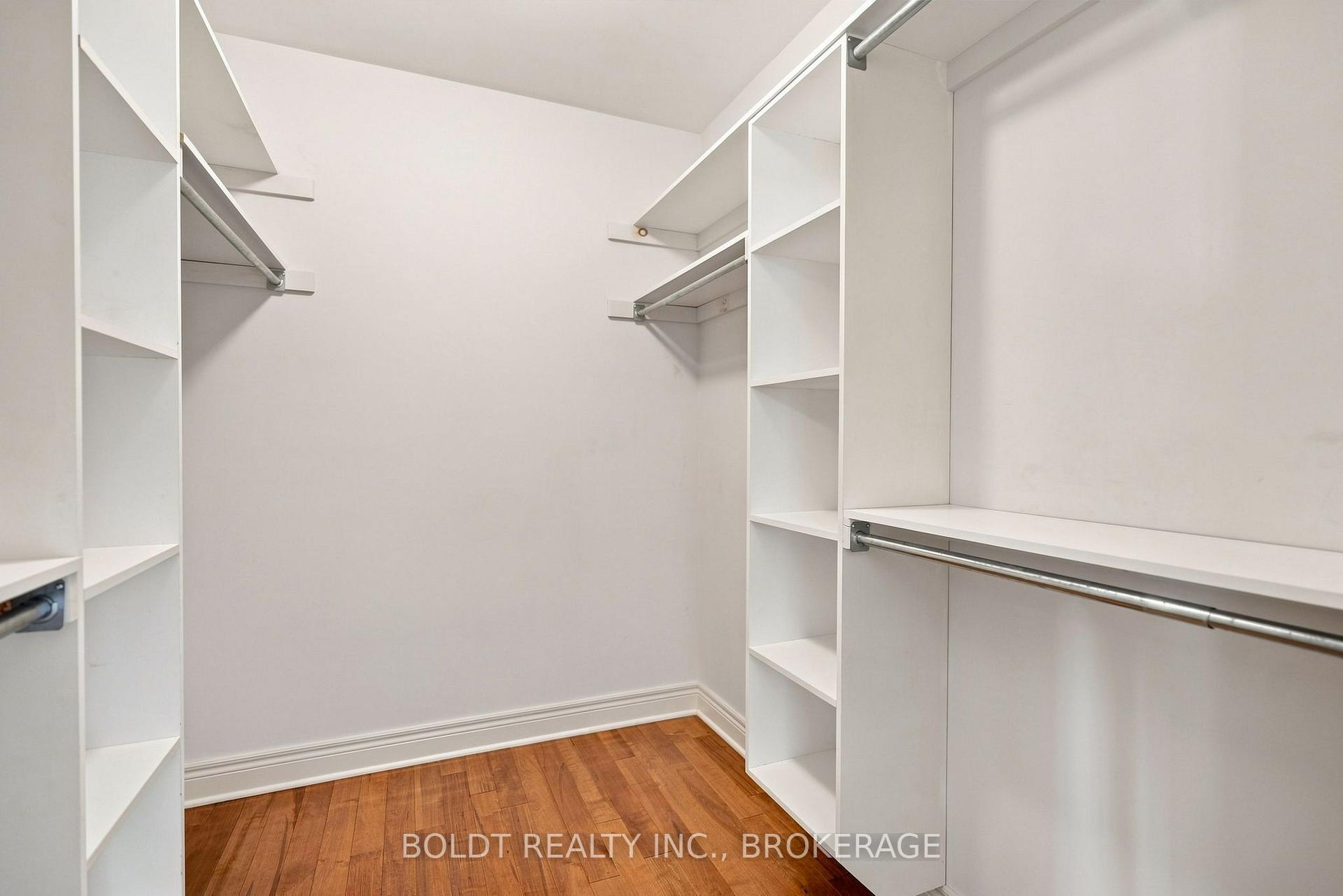 Photo 32 of 9 Nicholas Drive, St. Catharines, Rykert/Vansickle — HOMEH