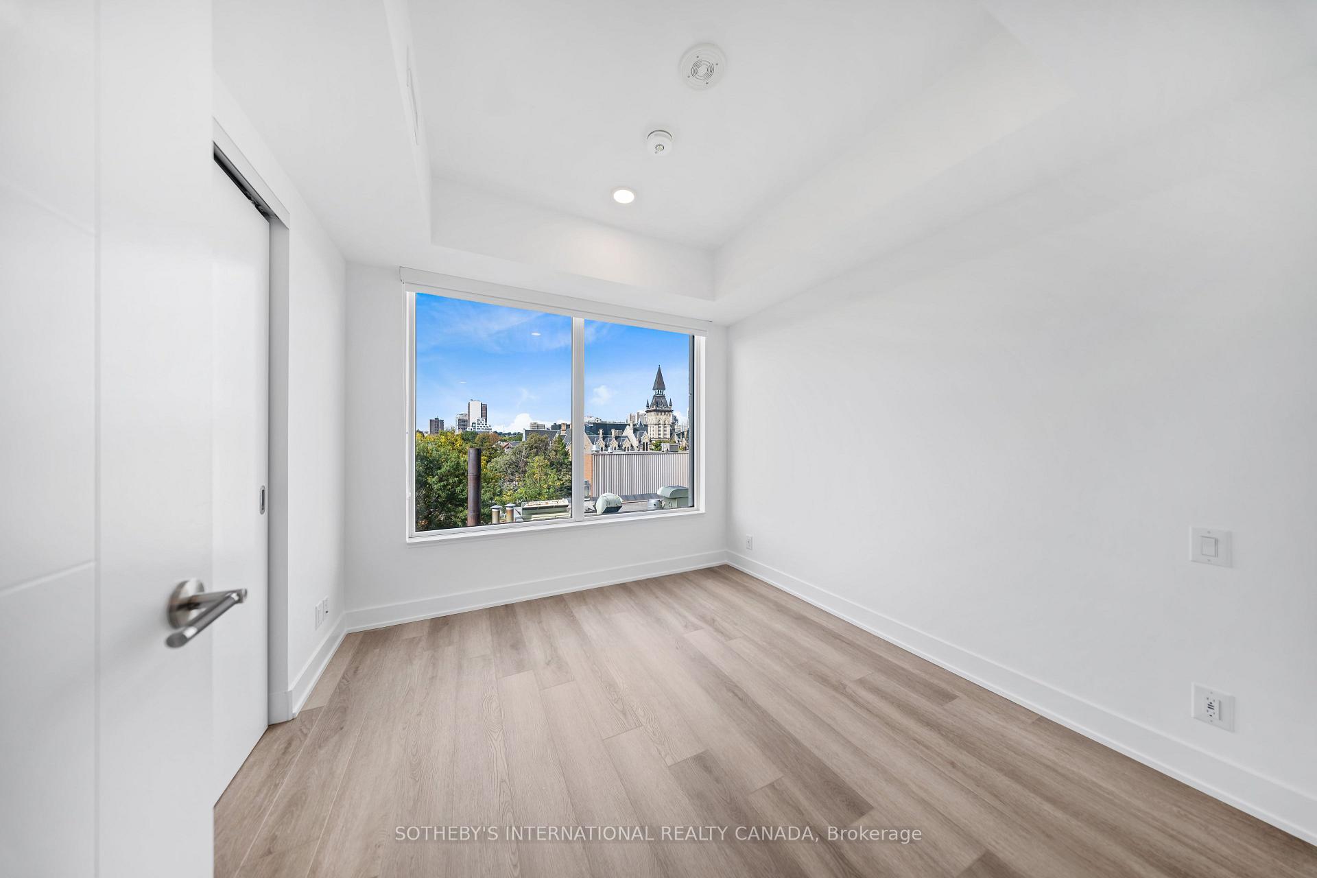 Photo 9 of Unit 709, 484 Spadina Avenue, Toronto, University — HOMEH