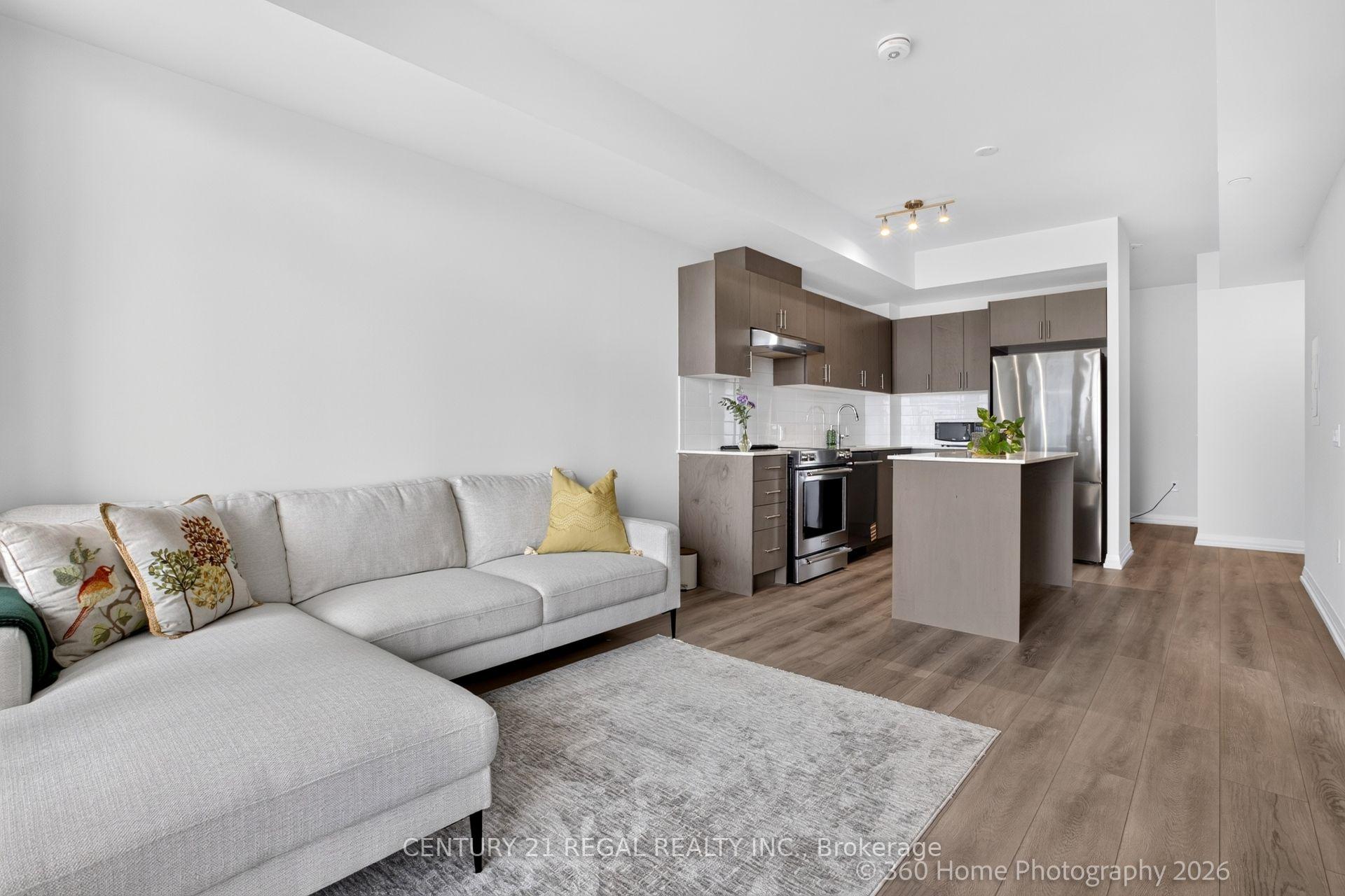 Photo 7 of Unit 912, 27 Korda Gate, Vaughan, Vellore Village — HOMEH