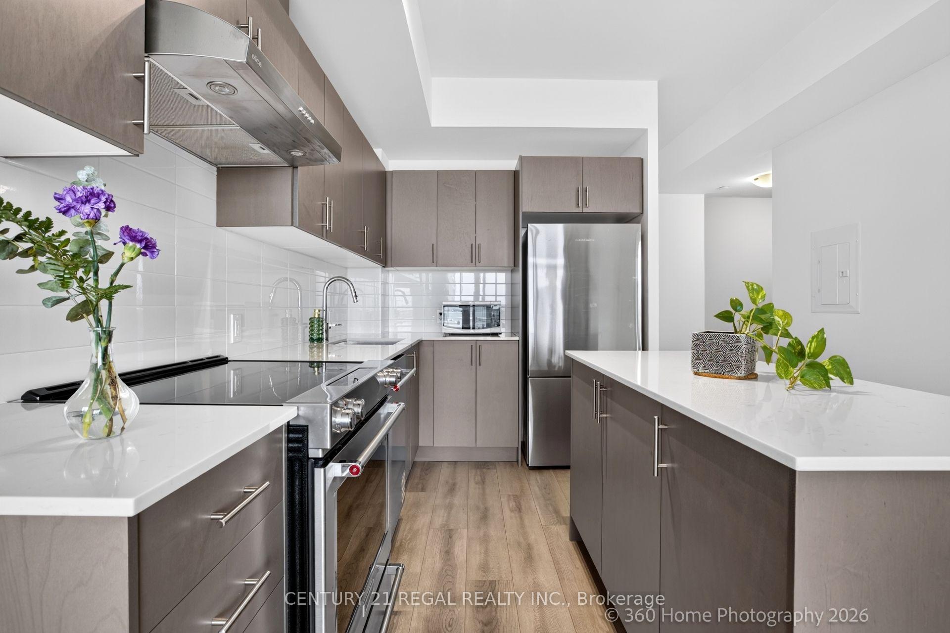 Photo 9 of Unit 912, 27 Korda Gate, Vaughan, Vellore Village — HOMEH