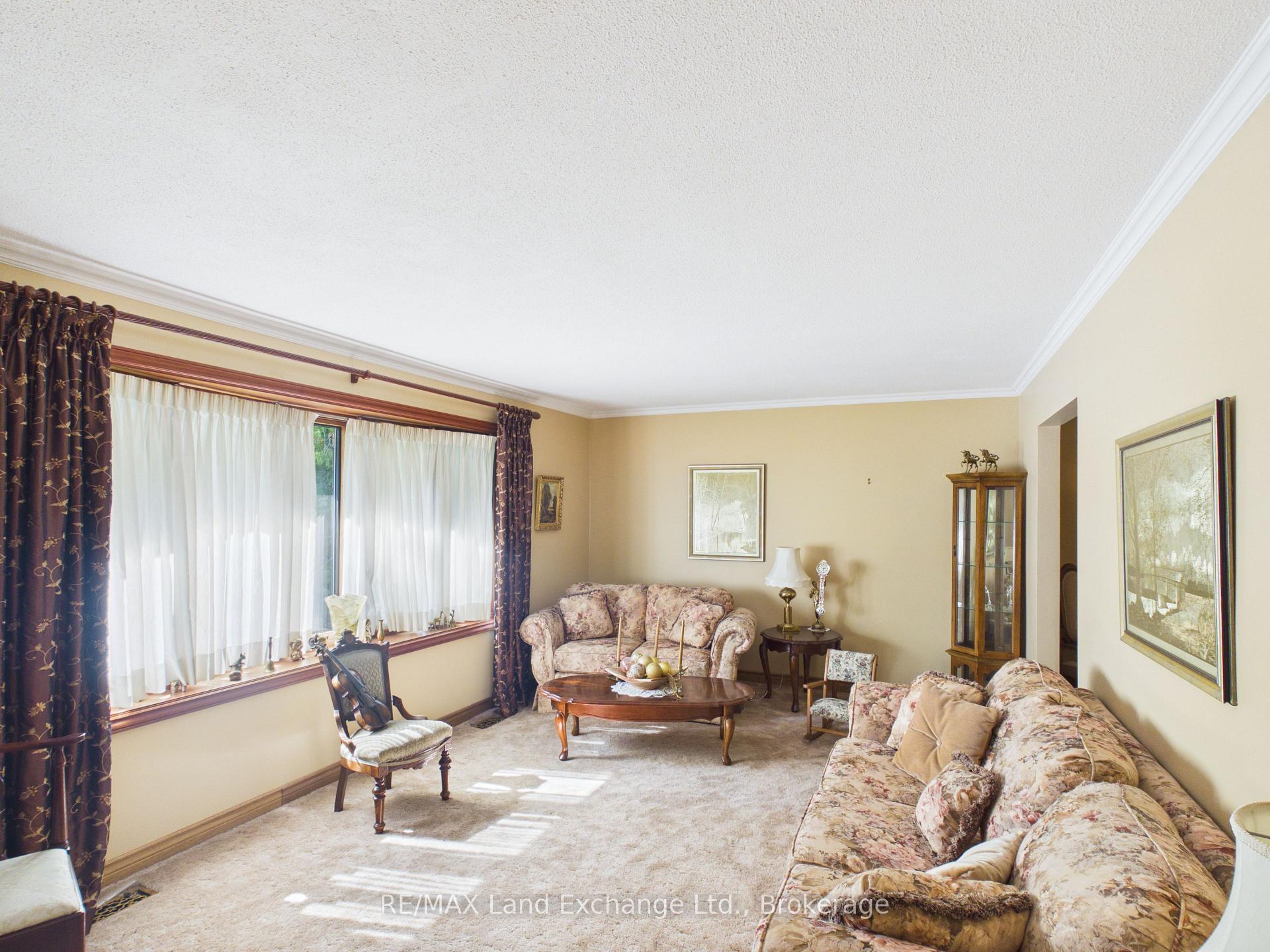 Photo 4 of 37 Albert Road, Kincardine — HOMEH