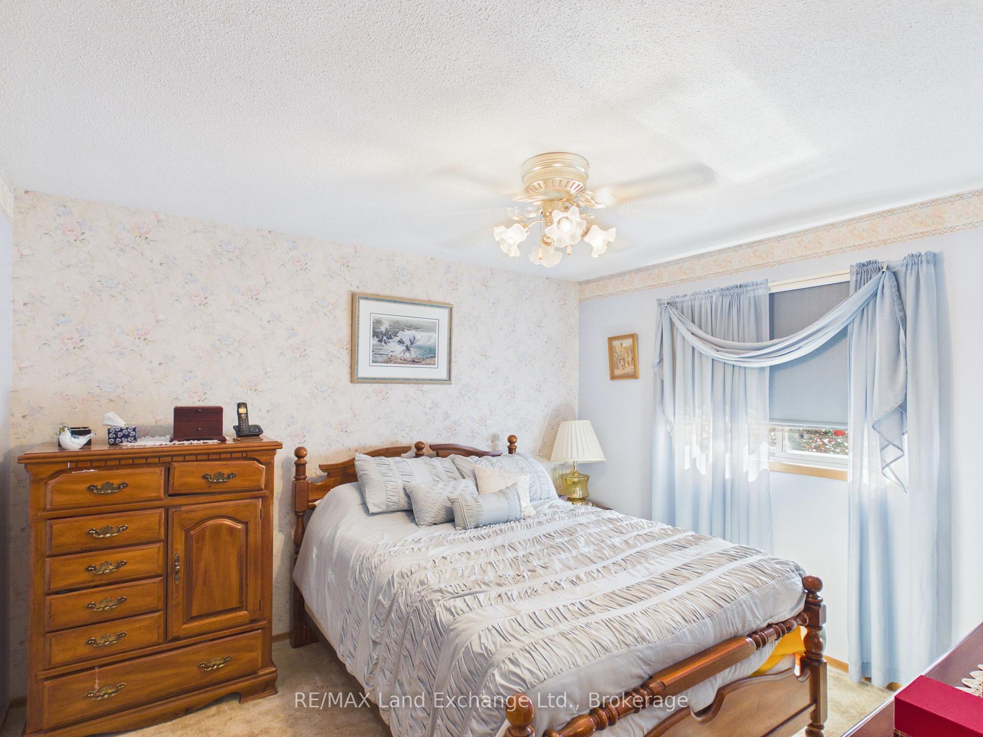 Photo 10 of 37 Albert Road, Kincardine — HOMEH
