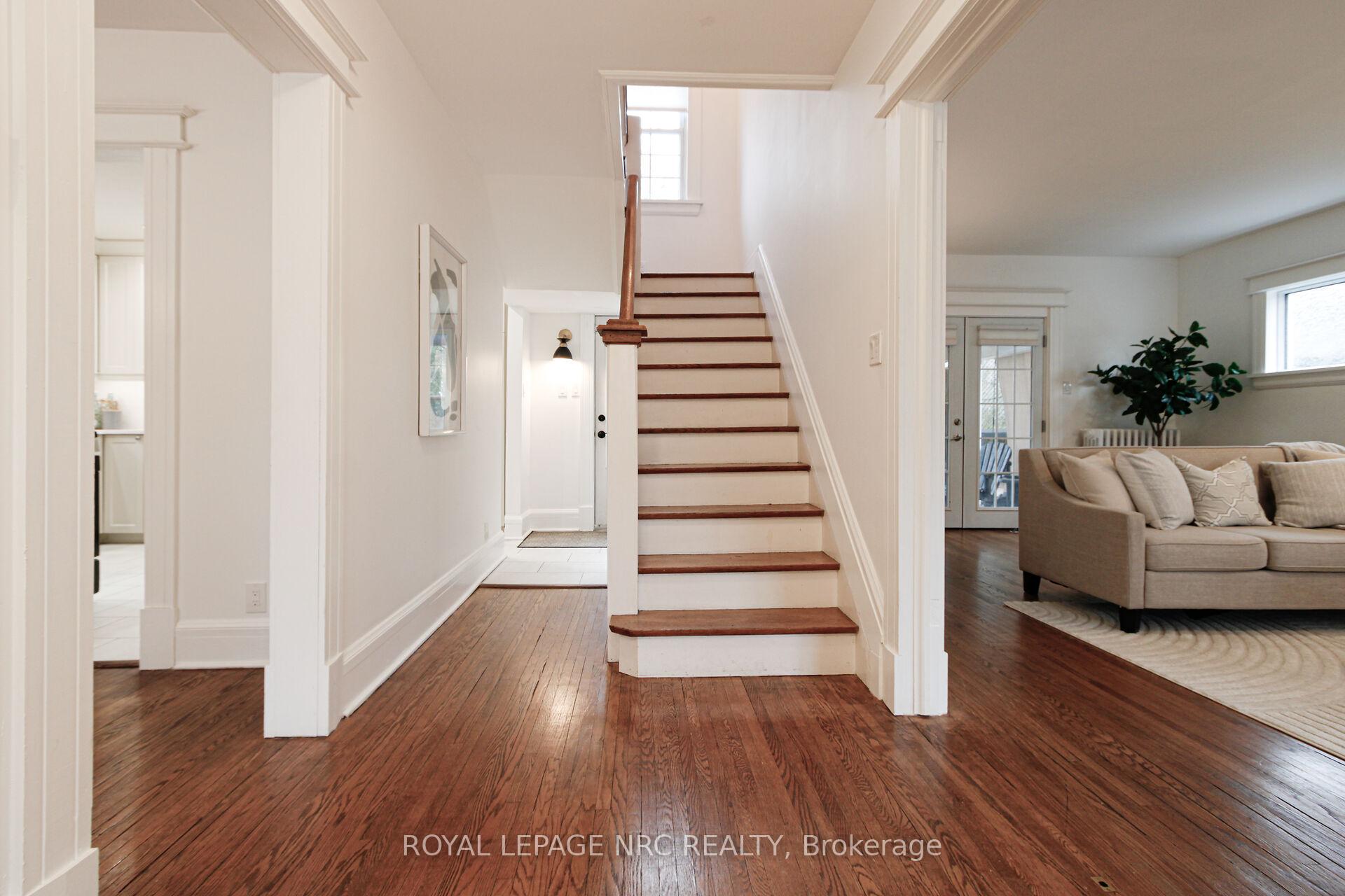 Photo 7 of 15 South Drive, St. Catharines, Old Glenridge — HOMEH