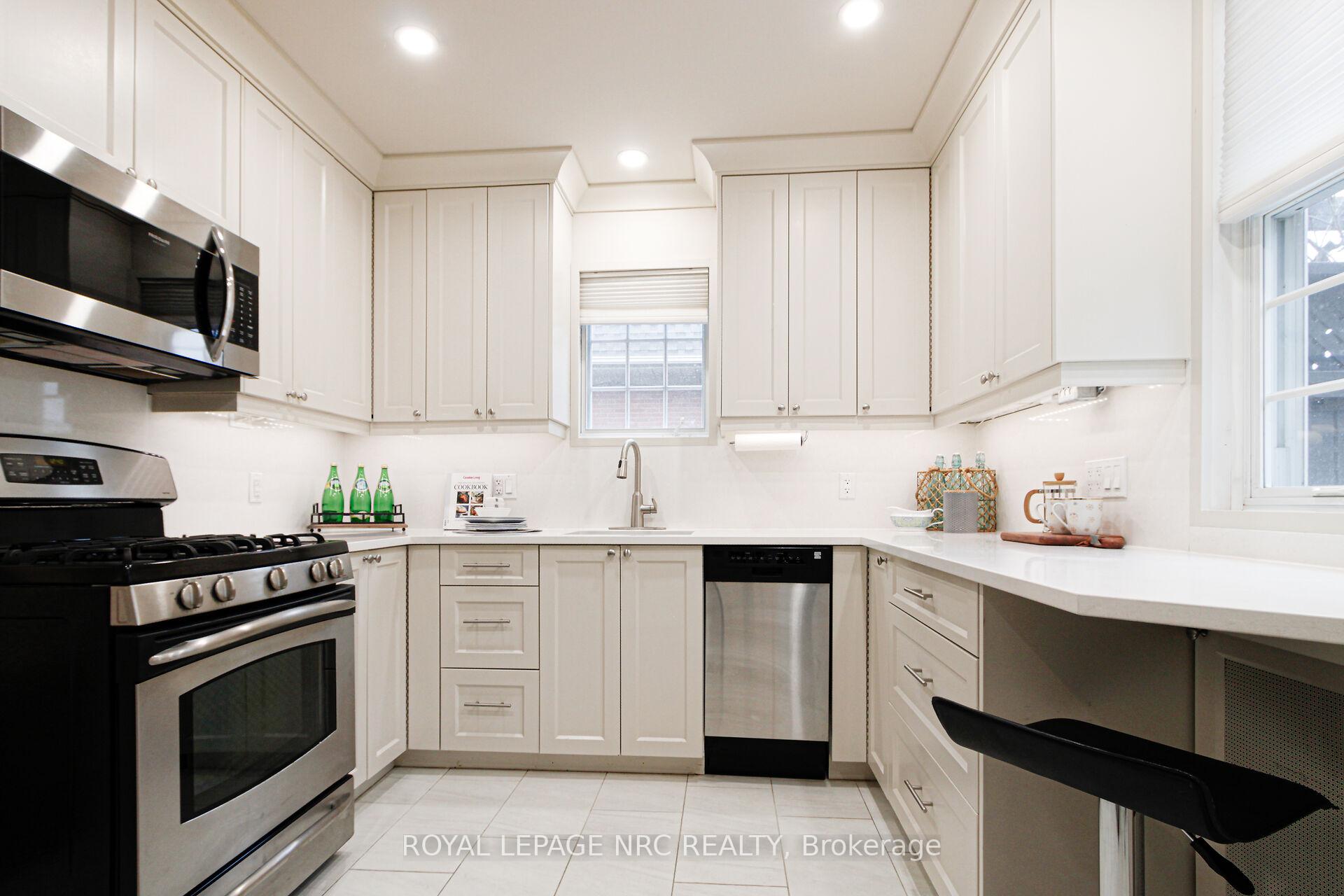 Photo 10 of 15 South Drive, St. Catharines, Old Glenridge — HOMEH