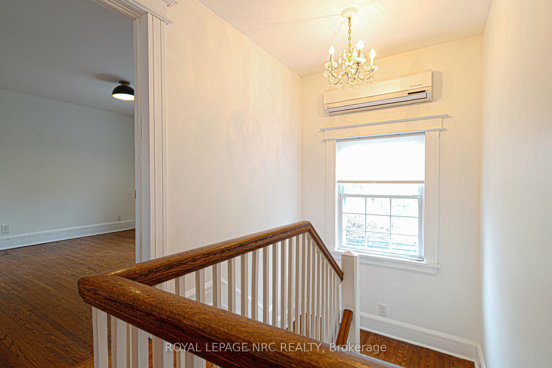 Photo 18 of 15 South Drive, St. Catharines, Old Glenridge — HOMEH