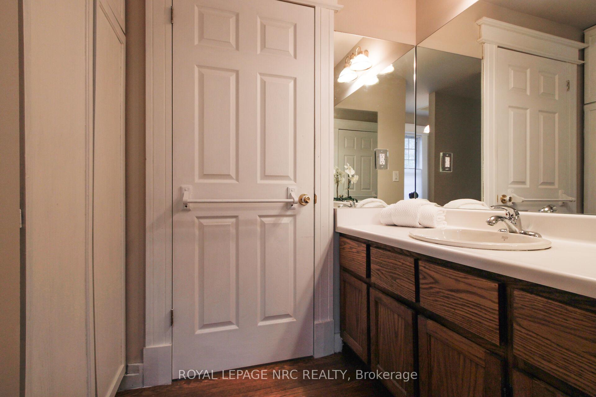 Photo 24 of 15 South Drive, St. Catharines, Old Glenridge — HOMEH